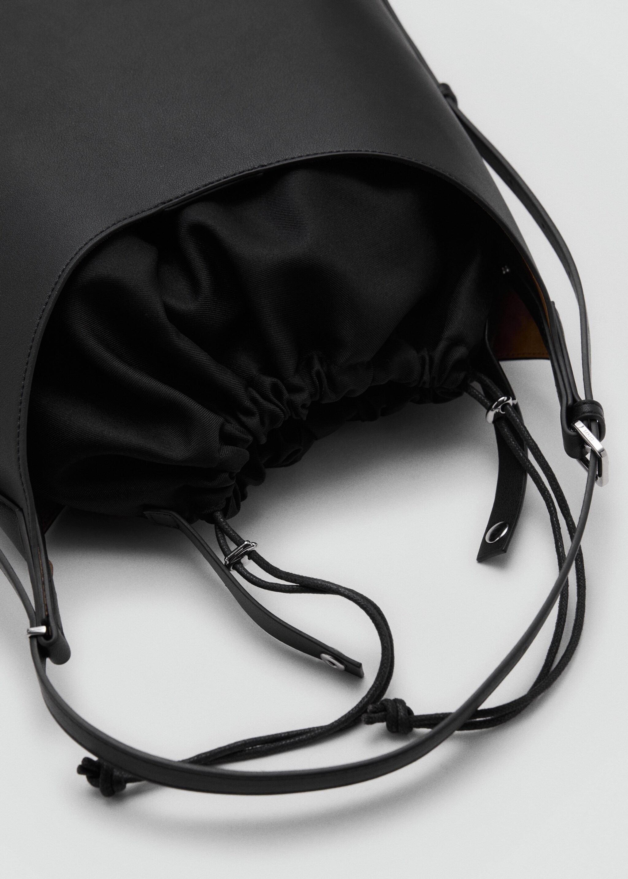 Shopper-Bag mit Schnallendetail - Detail des Artikels 3