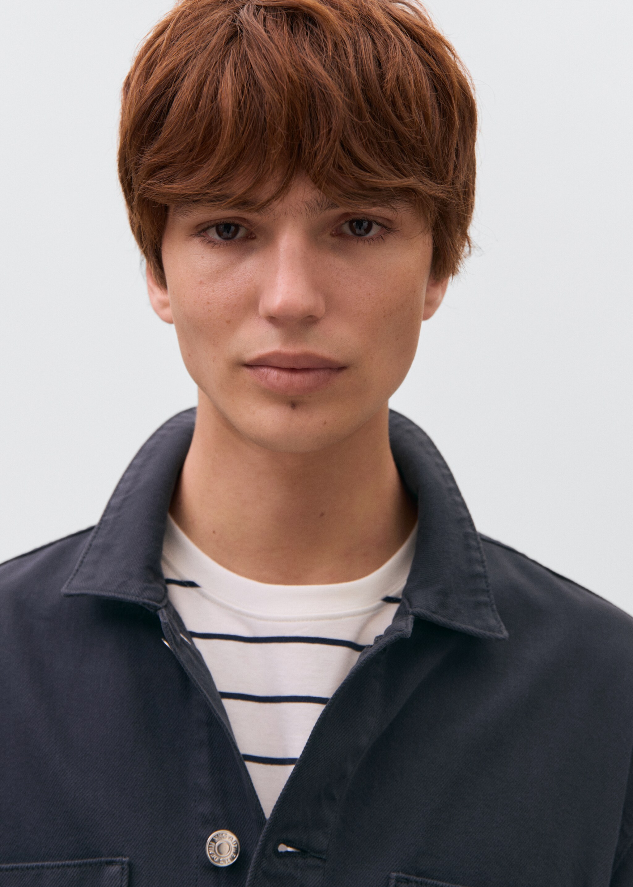 Shirt sobre - Details of the article 1