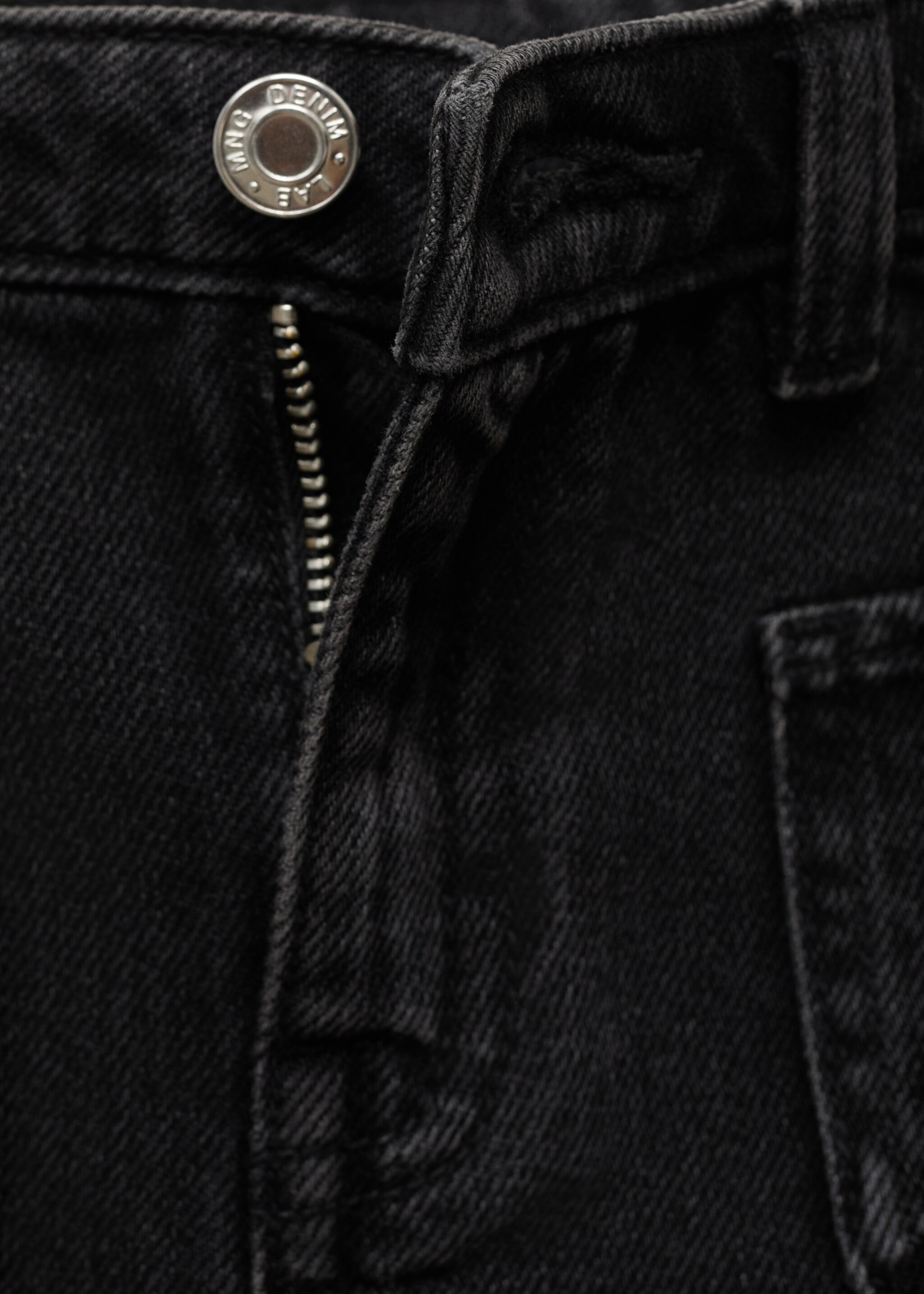 Saia curta de ganga - Pormenor do artigo 8, Black denim. Ref: 17091241-00.