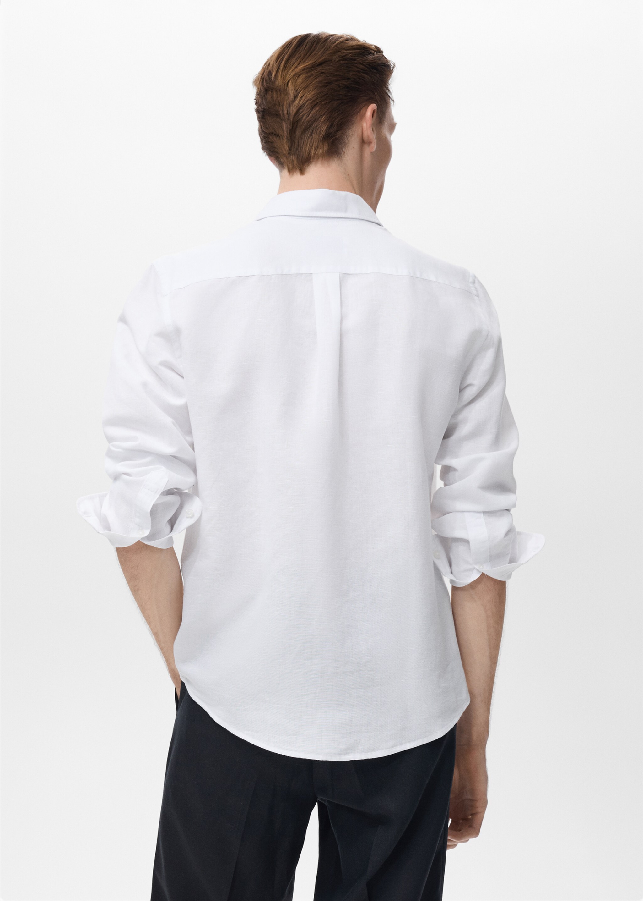Pocket linen shirt - Reverse of the article