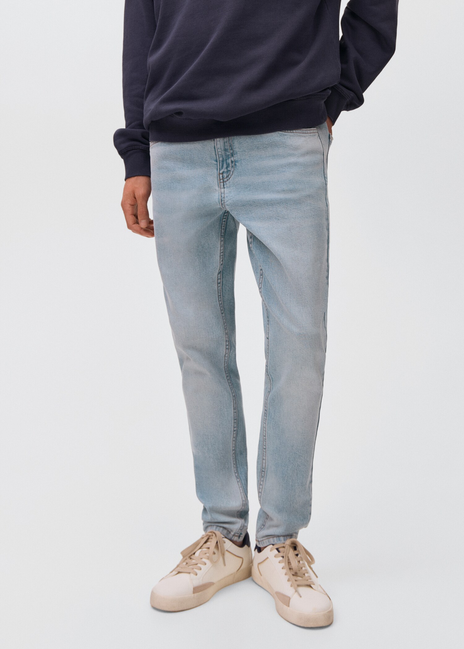 Джинси skinny fit - Середній план