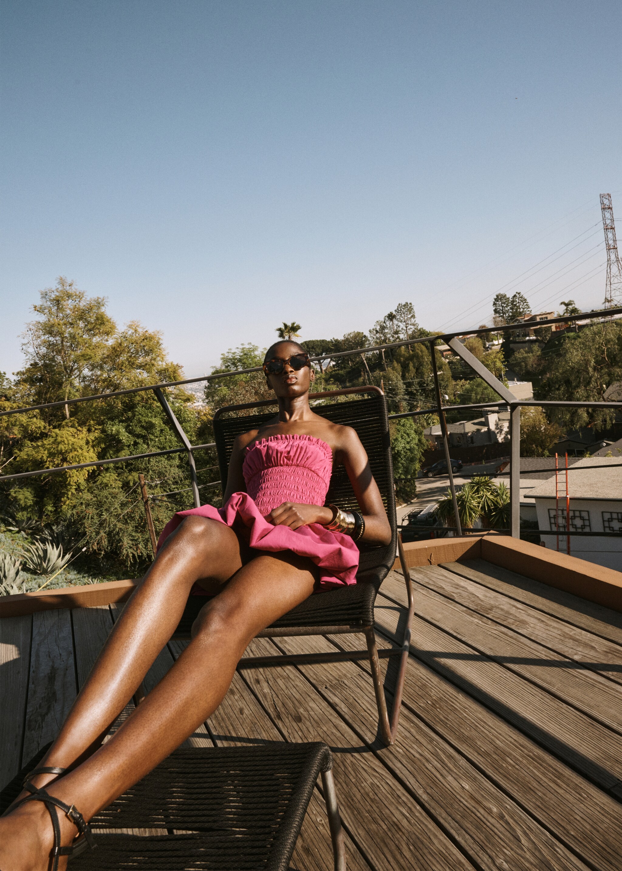 Short gathered balloon dress - Details of the article 6