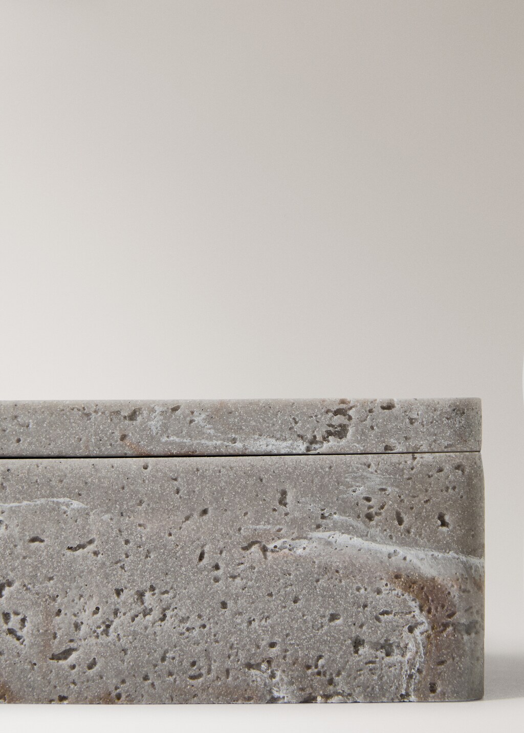 Stone-effect resin box