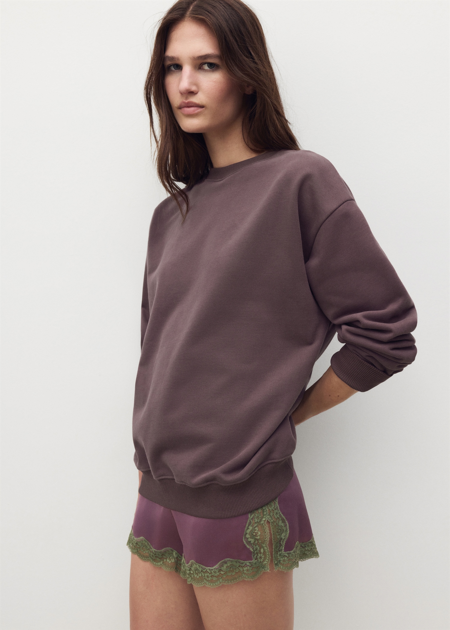 Unifarbenes Sweatshirt aus Bio-Baumwolle - Mittlere Ansicht