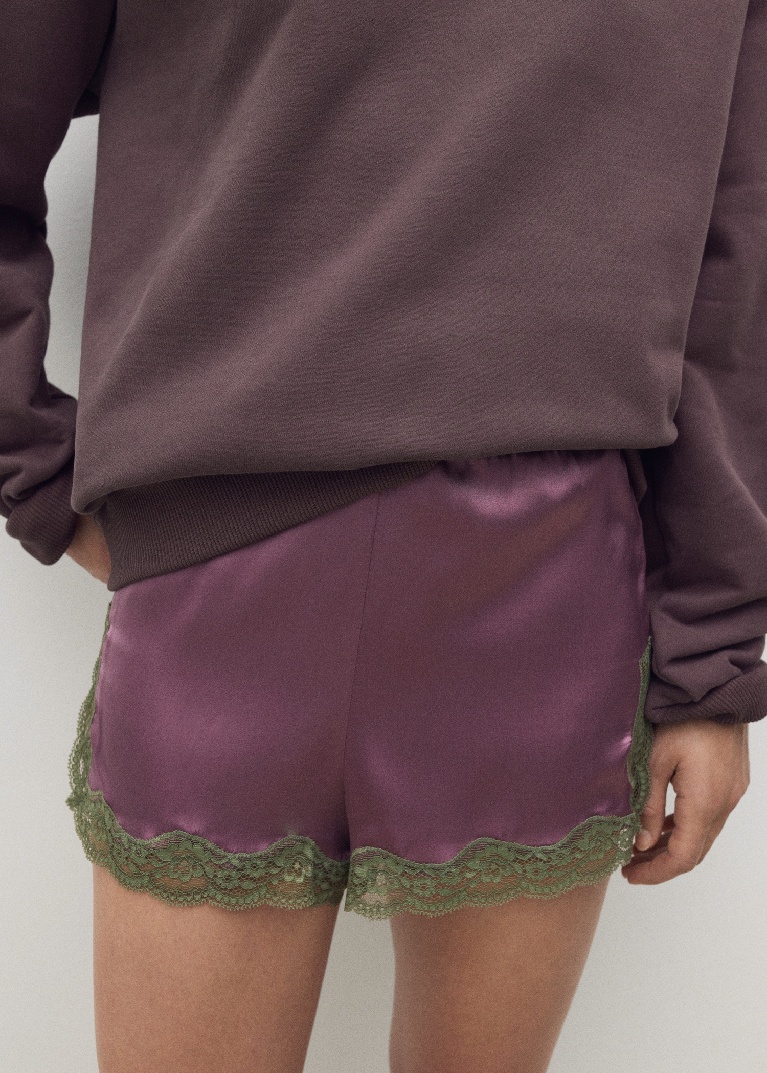 Unifarbenes Sweatshirt aus Bio-Baumwolle - Detail des Artikels 6