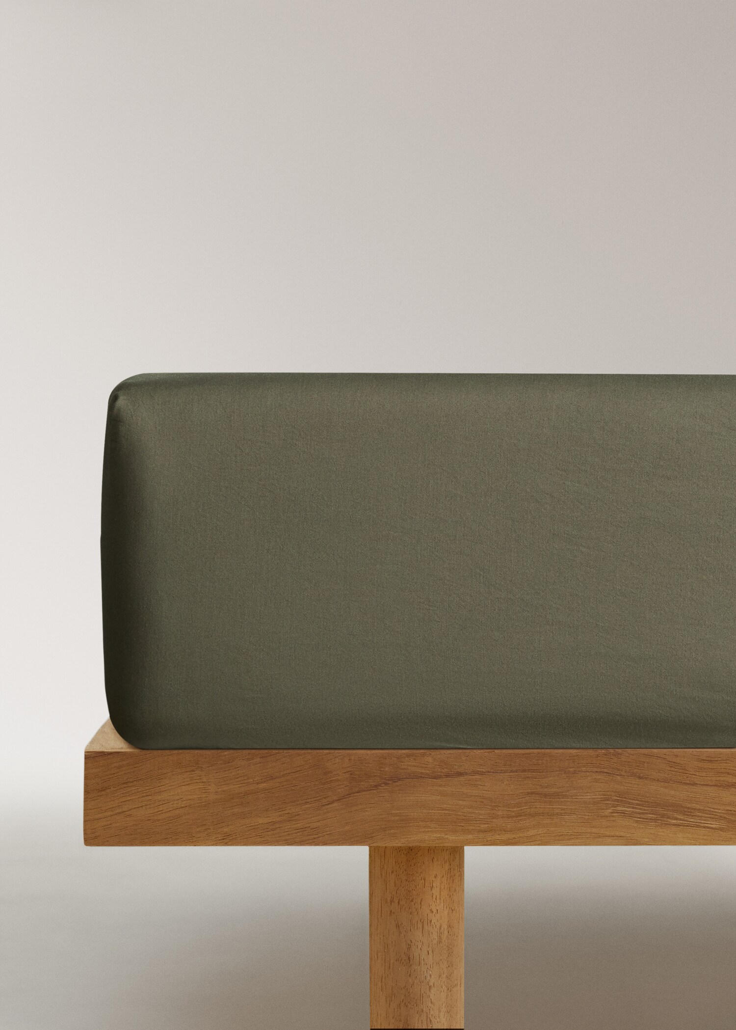Washed cotton satin fitted sheet Single bed - Article without model