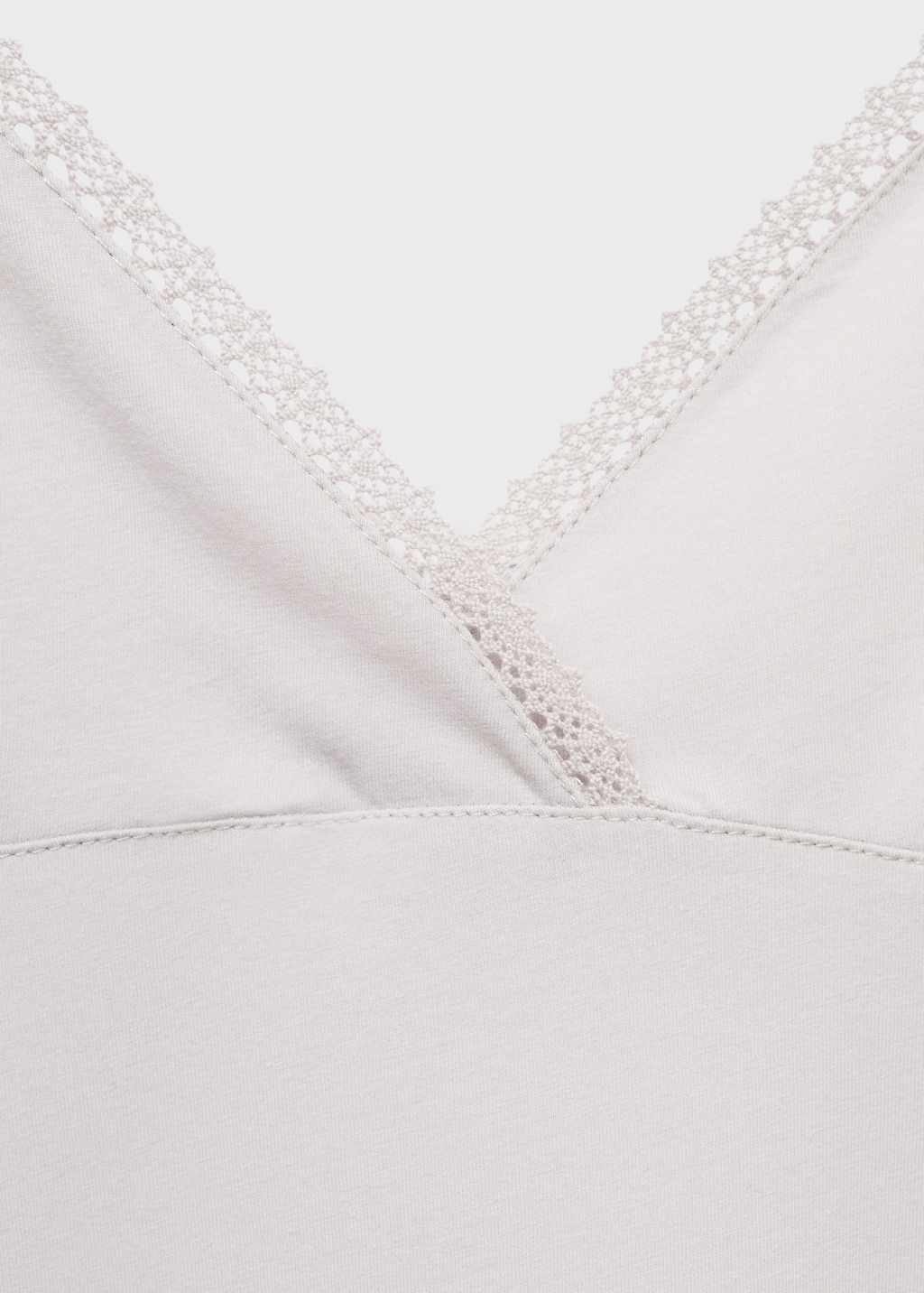 Fluid cotton nightdress with lace detailing