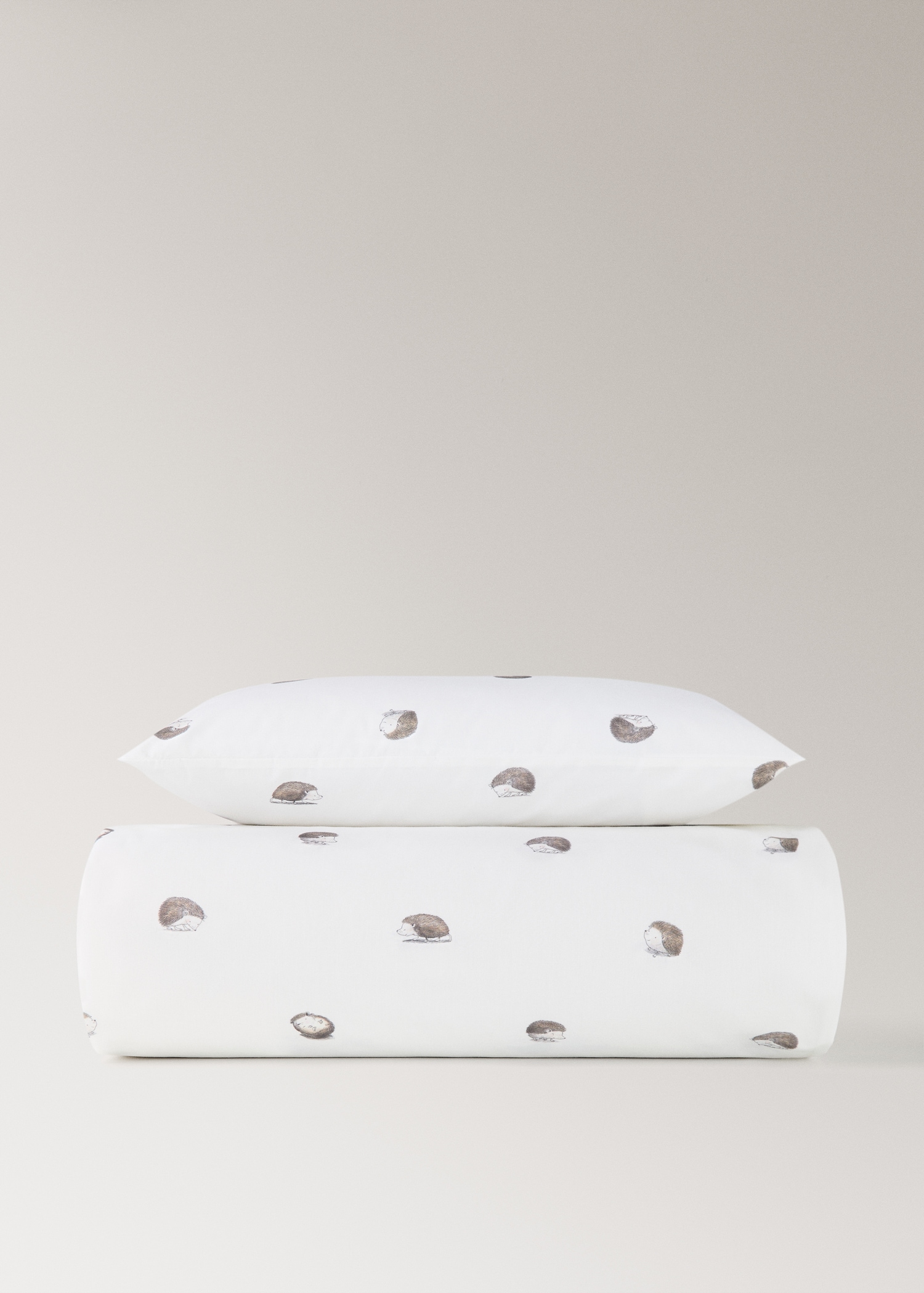Cot bed duvet cover in printed cotton percale with hedgehog design - Article without model