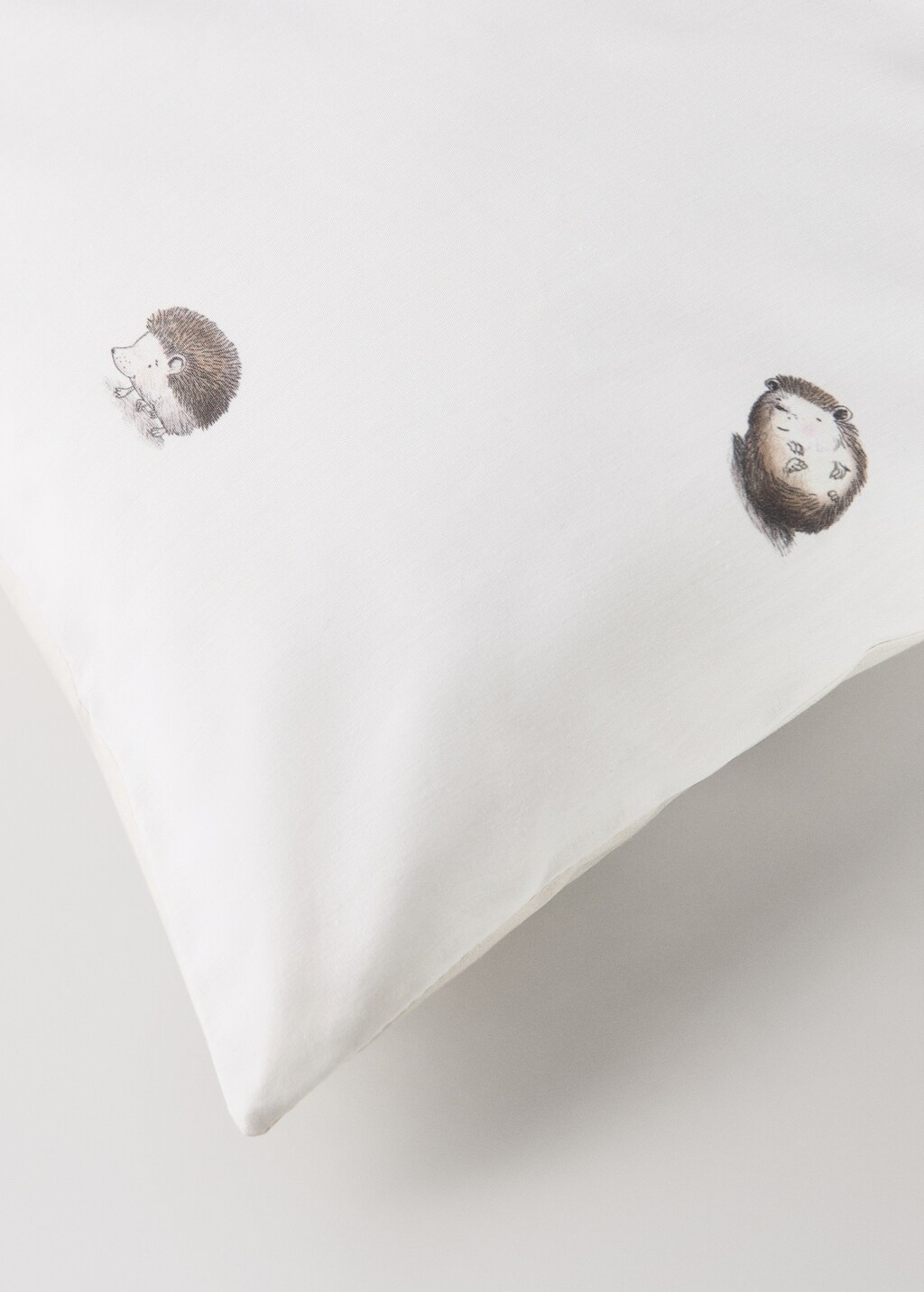 Percale cotton duvet cover with hedgehog print for crib