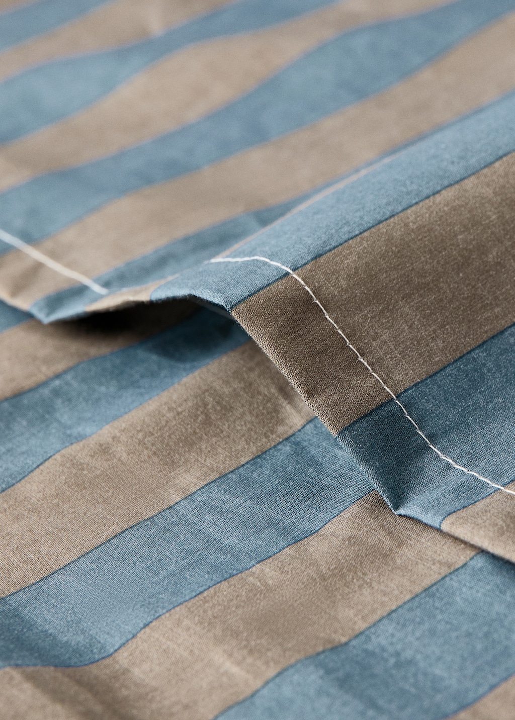 Kodak-striped duvet cover for cot