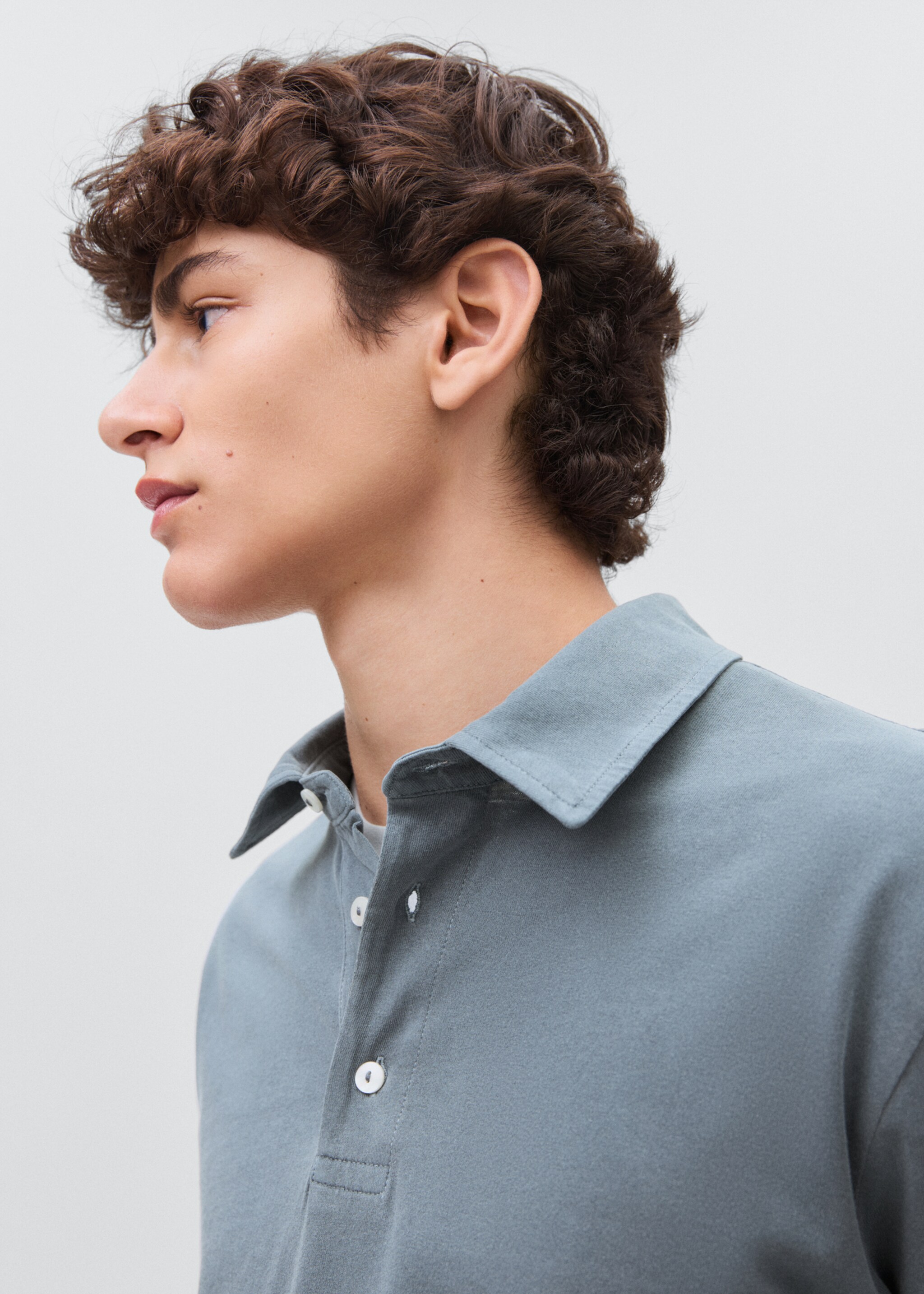 Cotton basic polo shirt - Details of the article 1, Blue. Ref: 17091553-00.