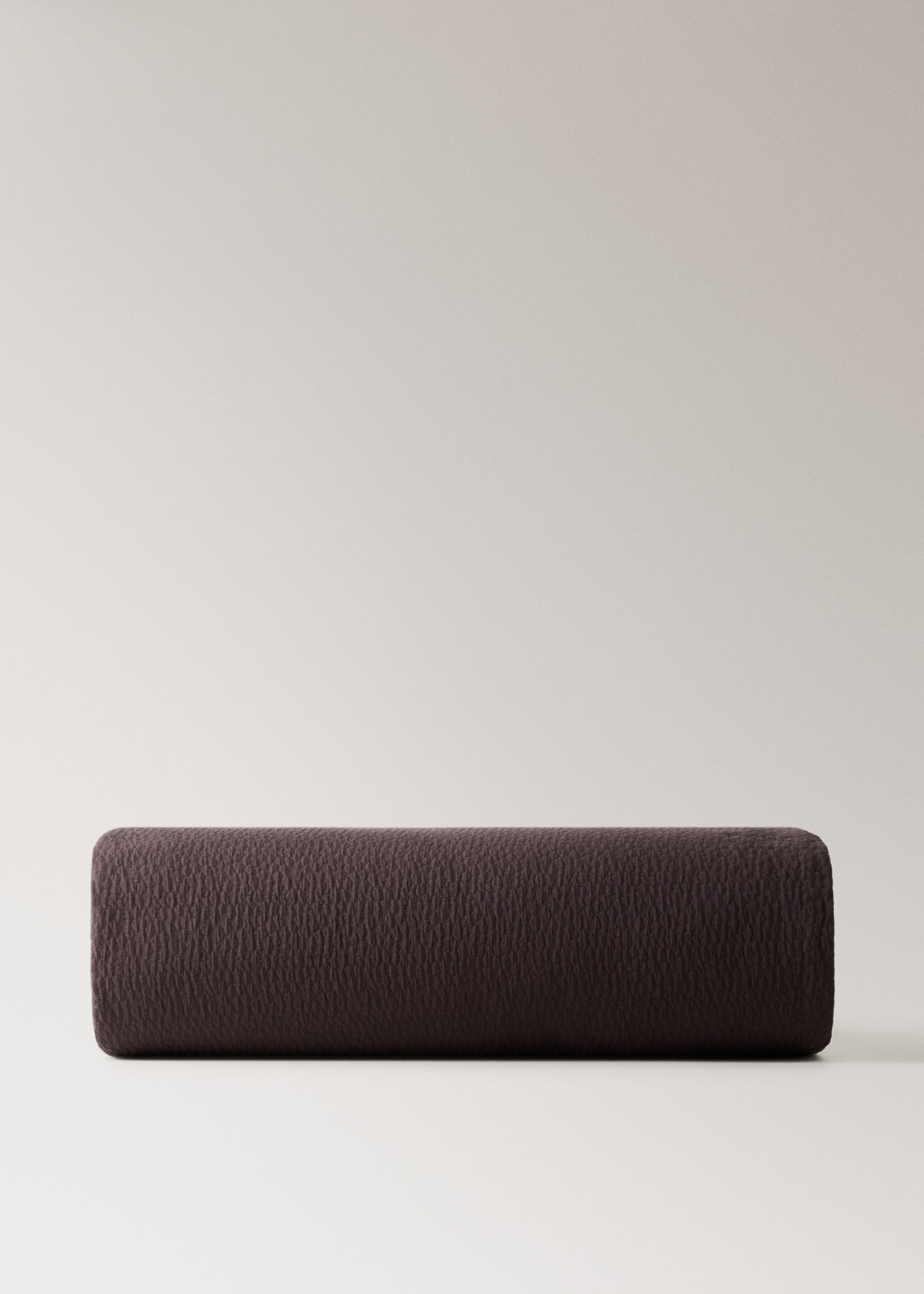 Garment-dyed textured cotton bedspread for 150/160 cm bed - Article without model, Blackberry. Ref: 17091556-00.