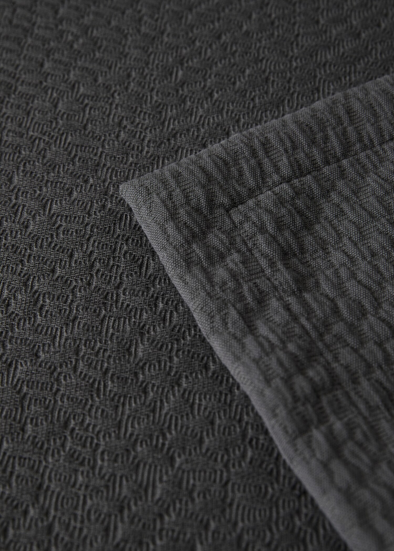 Garment-dyed textured cotton bedspread for 150/160 cm bed - Details of the article 1