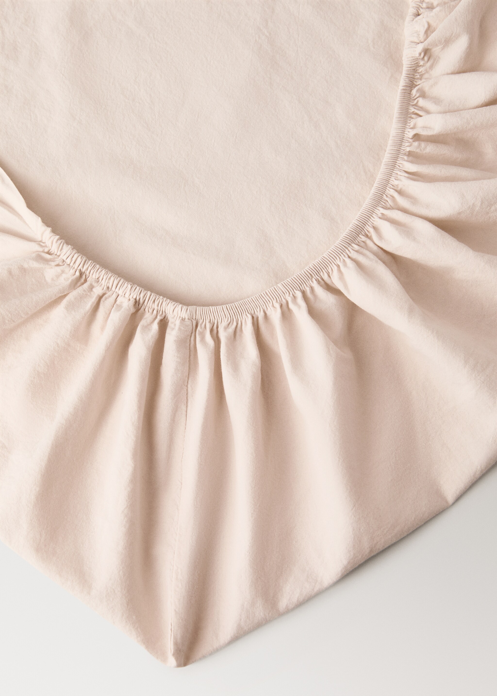 Washed cotton double-stitched fitted sheet for crib - Details of the article 1, Ecru. Ref: 17091564-00.
