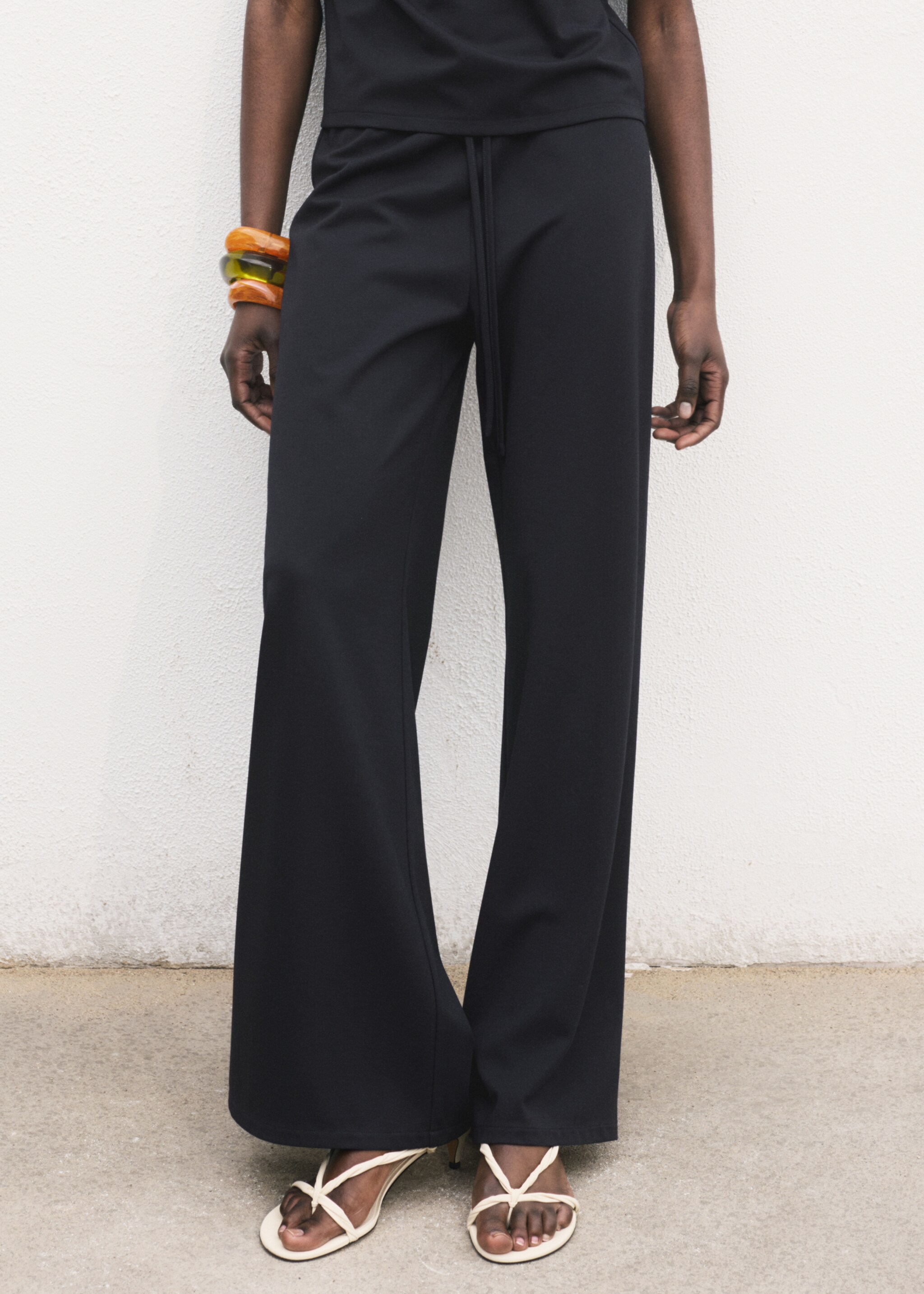 Wideleg trousers with elastic waist - Medium plane