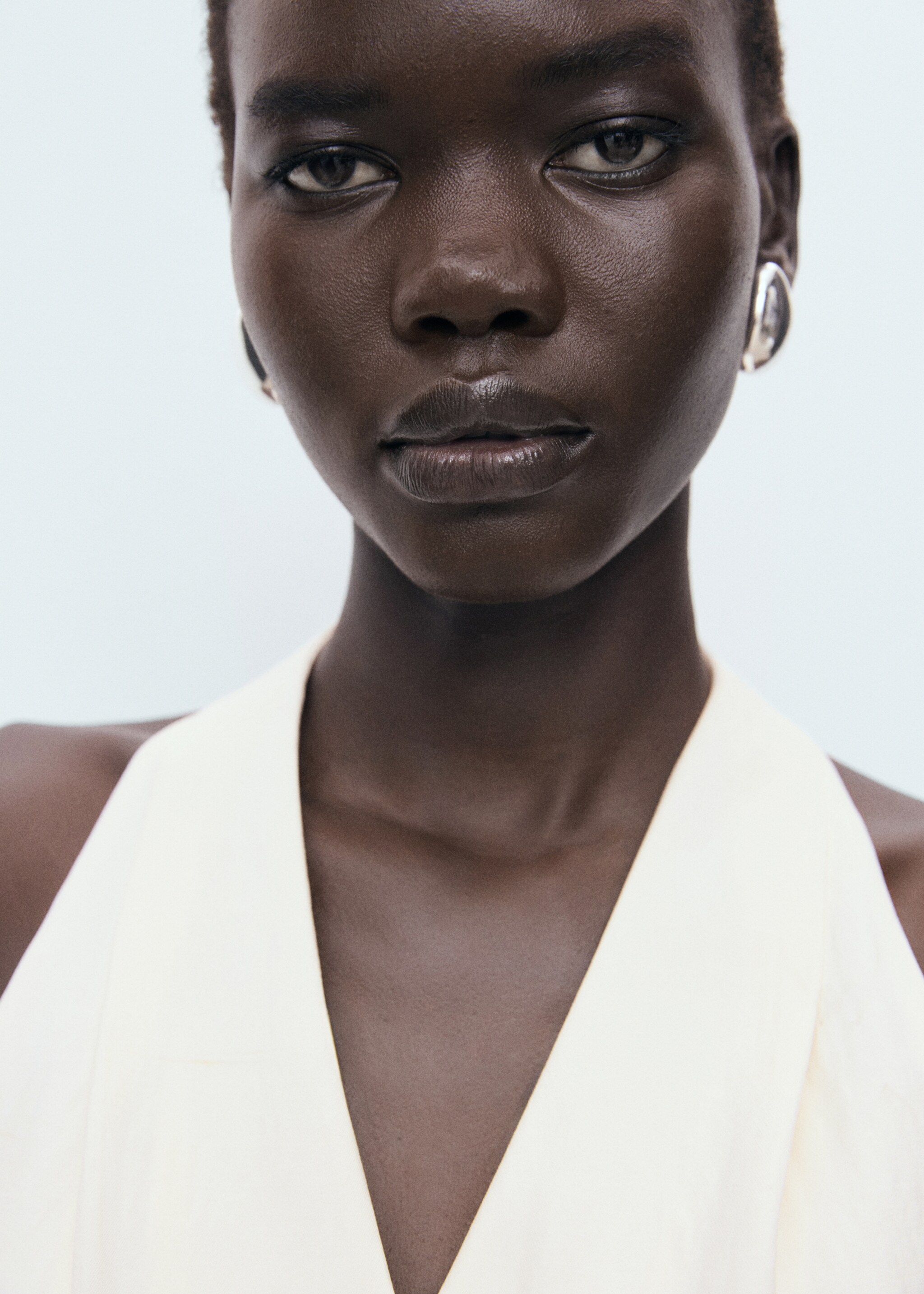 Halternek jumpsuit met ceintuur - Detail van het artikel 1