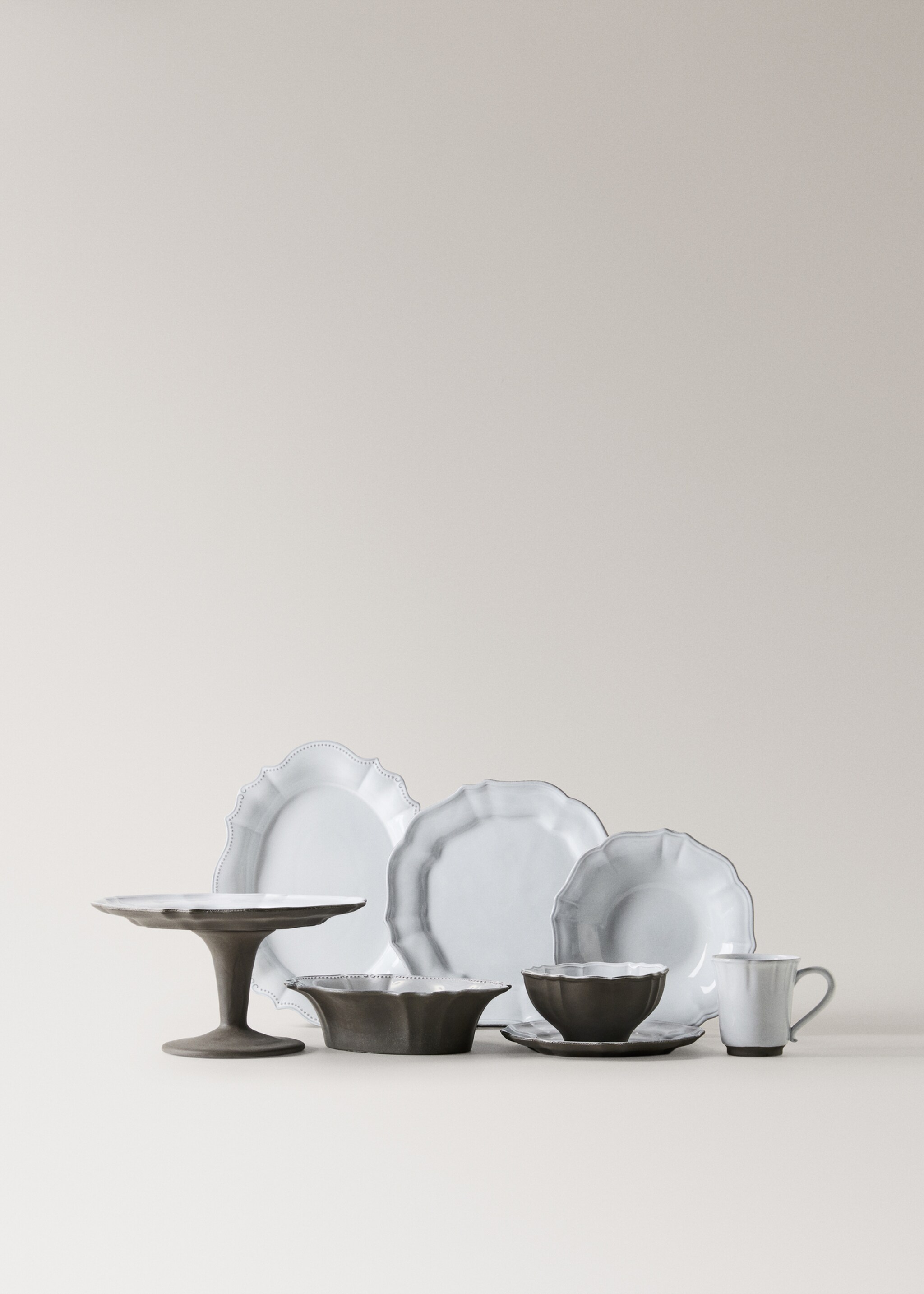 Assiette creuse clay - Détail de l'article 3, Gris clair/pastel. Ref: 17092033-00.