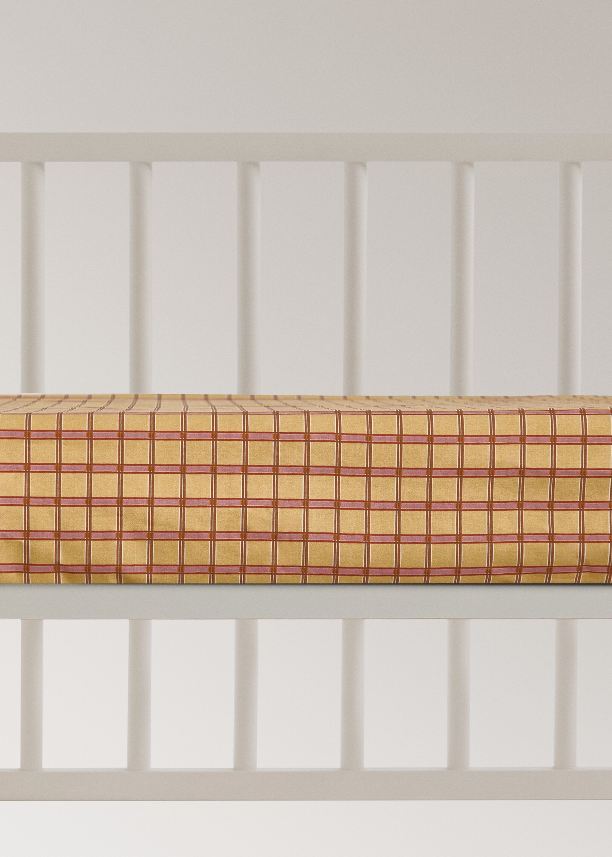 Reversible cotton percale crib fitted sheet with check pattern - Article without model, Mustard. Ref: 17092037-00.