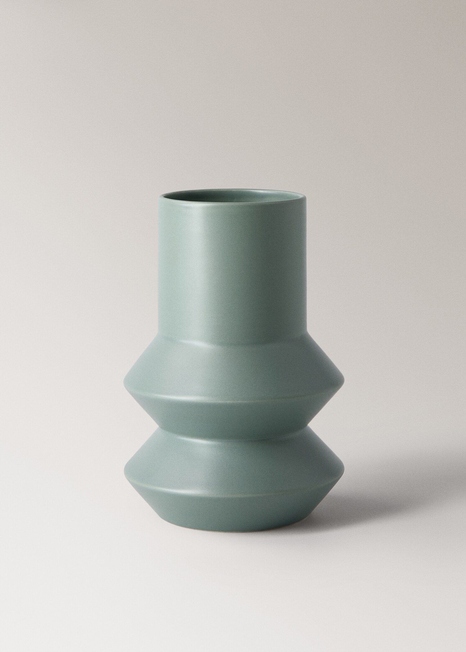 Totem earthenware vase - Artikel zonder model