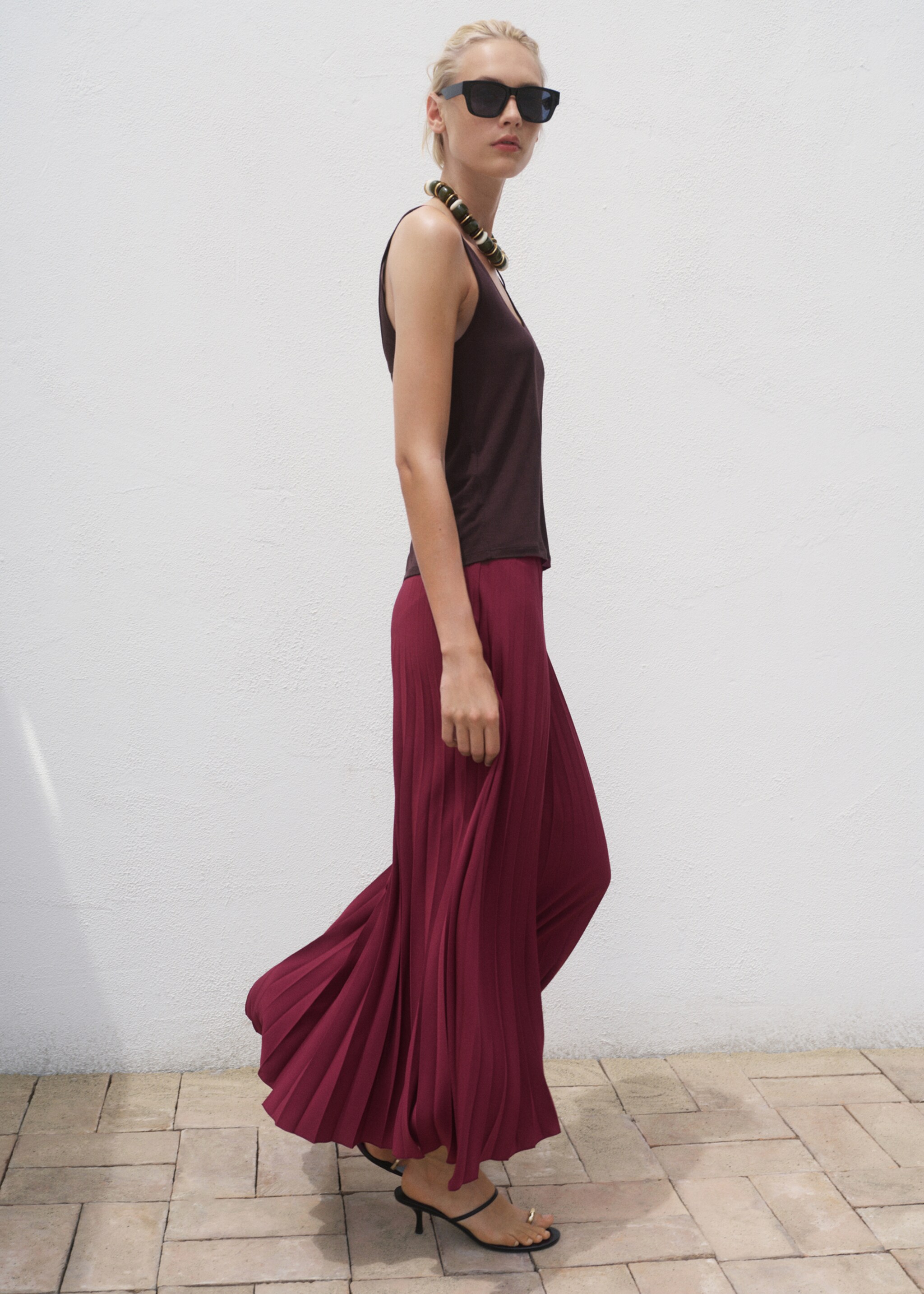 Pleated long skirt - Medium plane