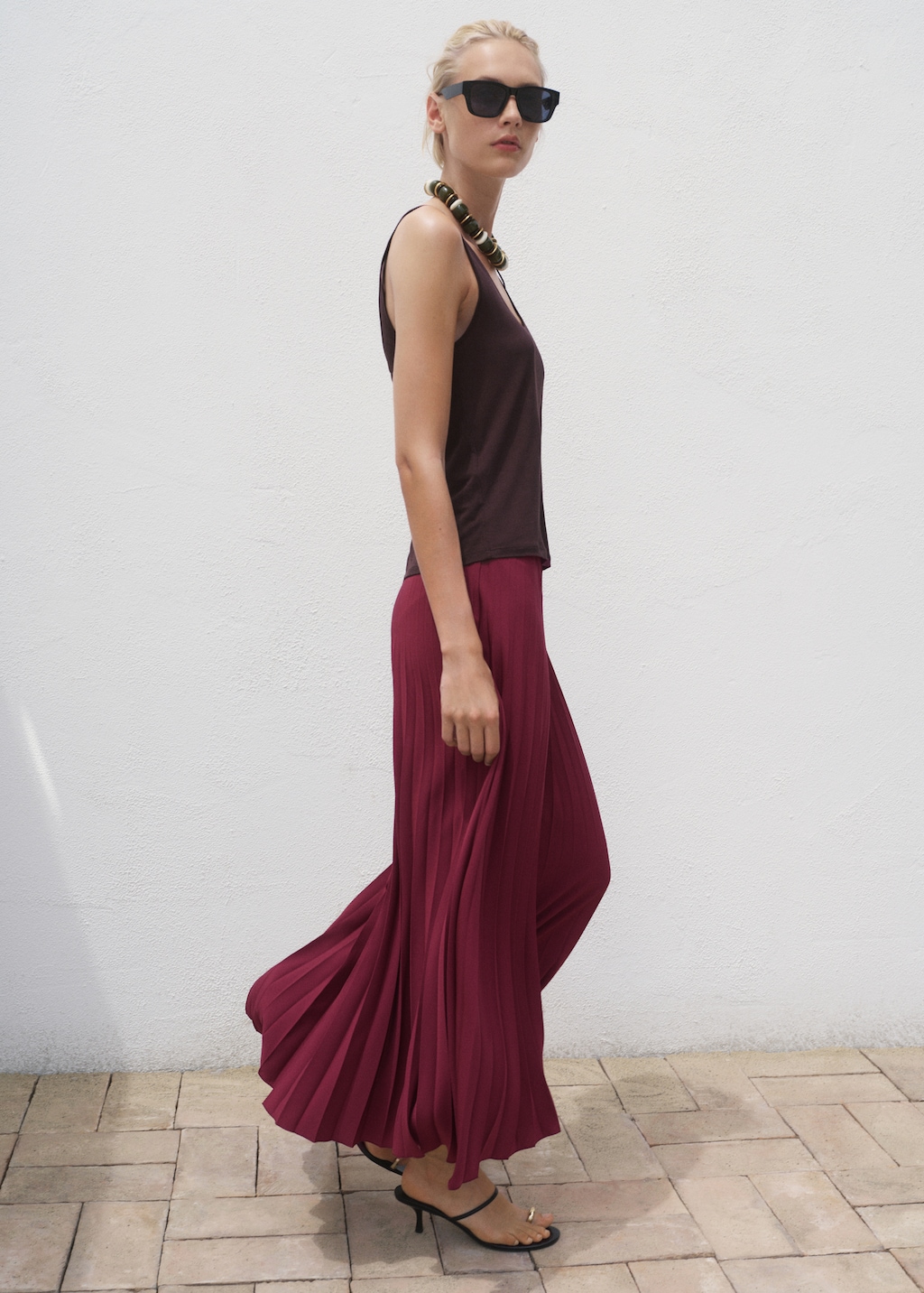 Long pleated skirt