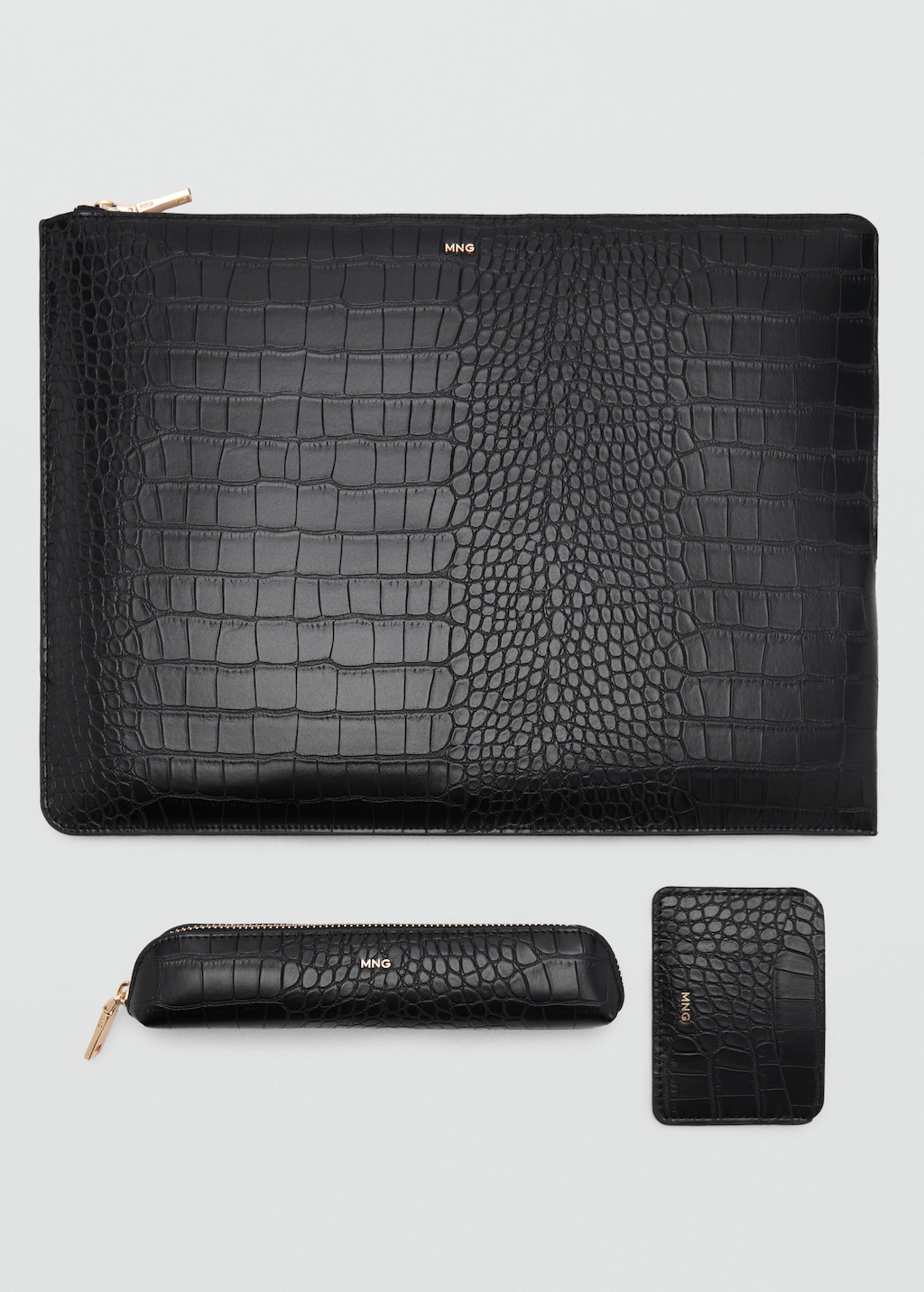 Croc-effect cardholder