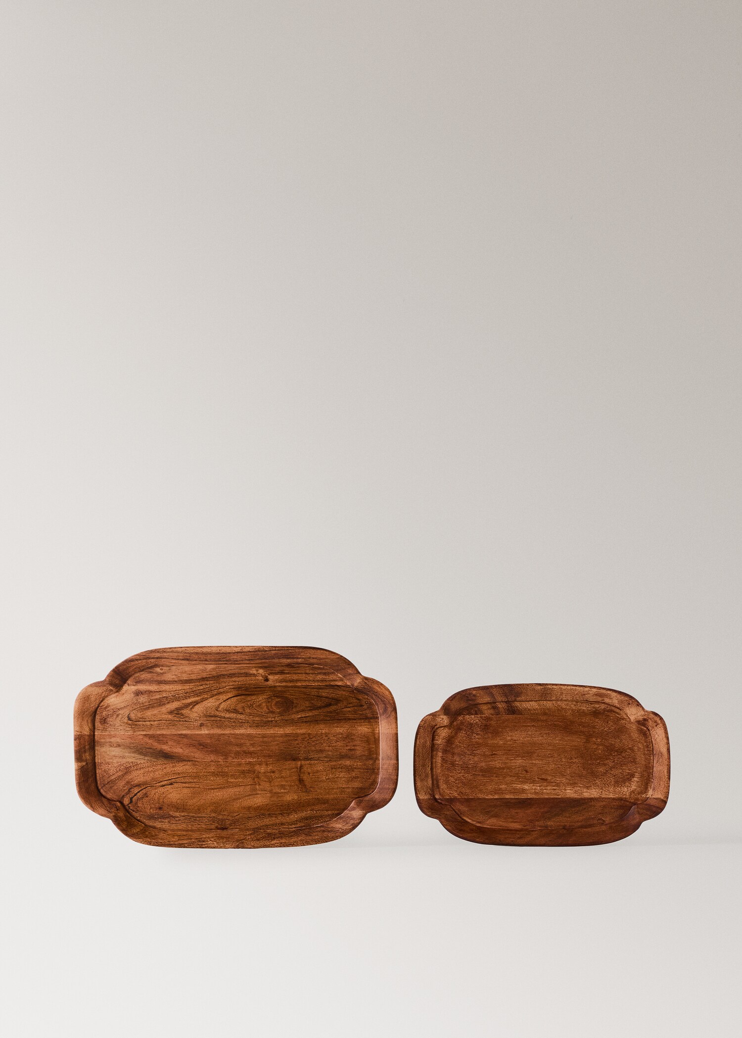 Medium rectangular wooden decorative tray - Details of the article 3