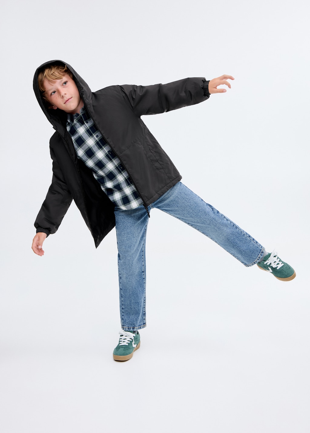 Water-repellent puffer coat