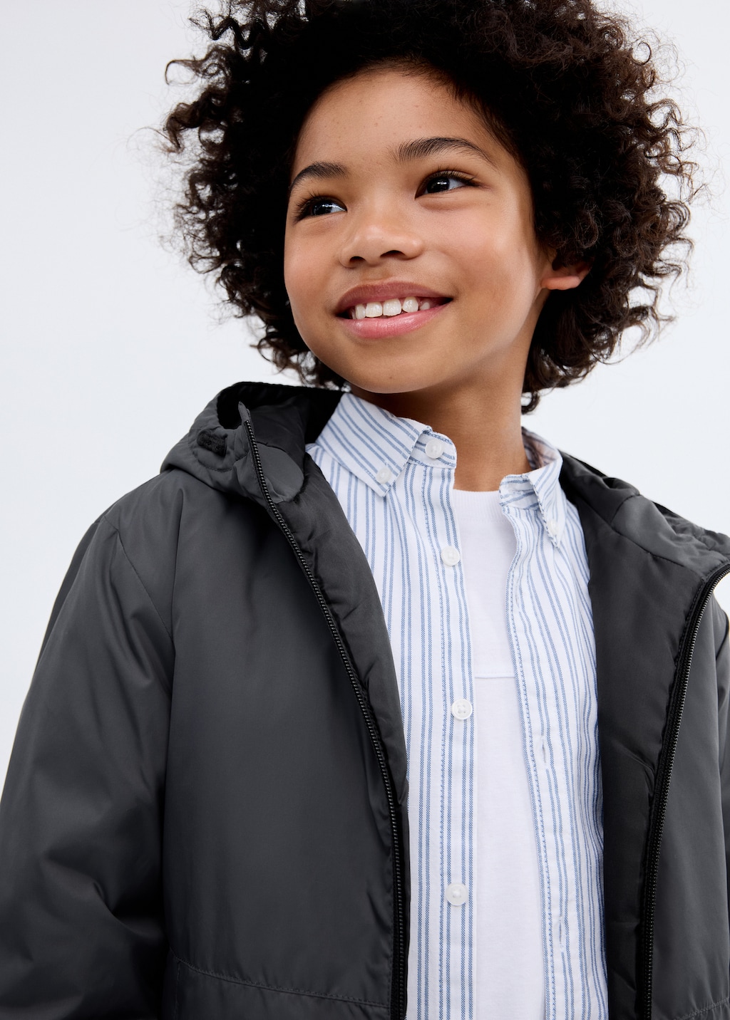 Water-repellent puffer coat