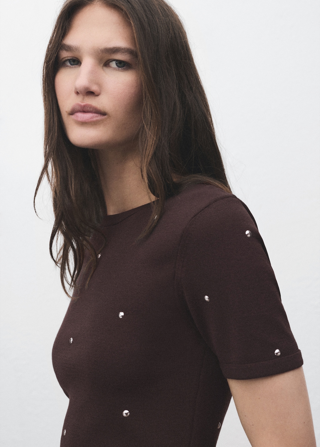 Knitted sweater with rhinestones