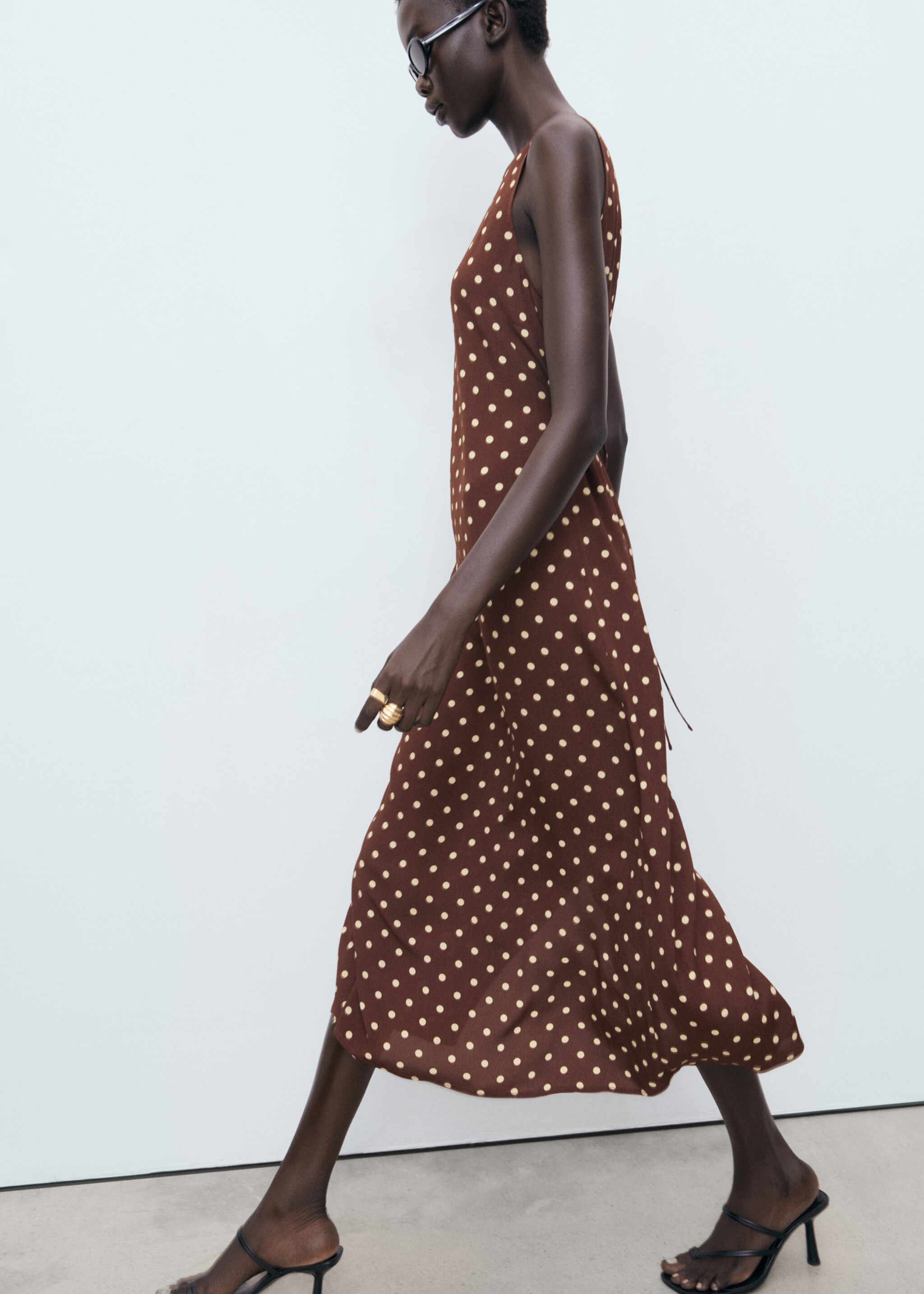 Vestido midi às bolas - Pormenor do artigo 2