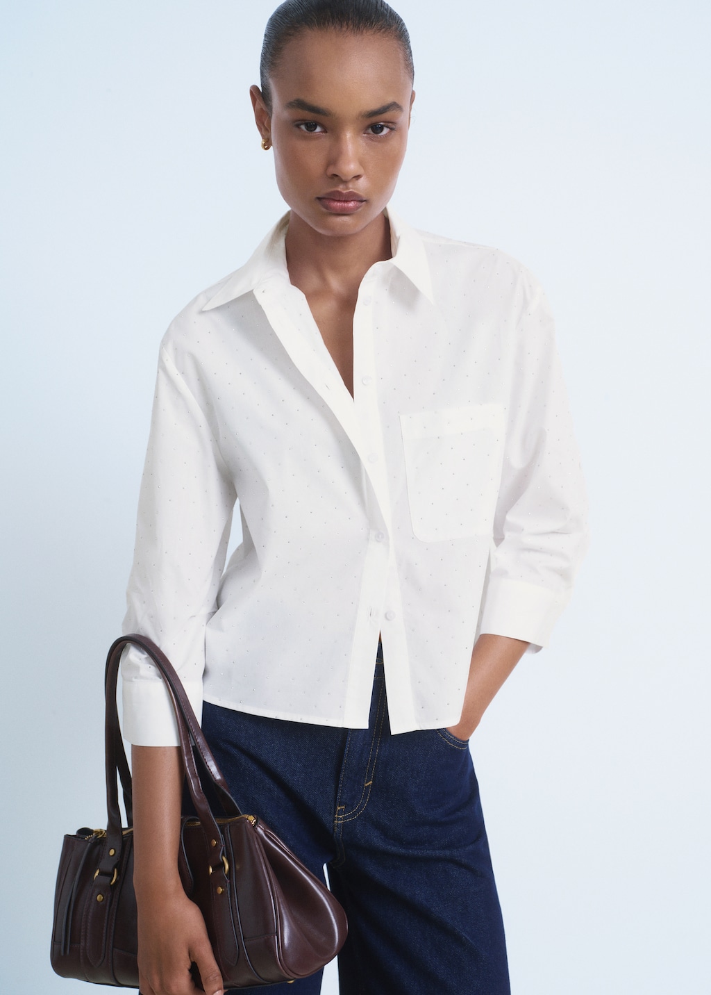 トップス STONE  Rhinestone cropped shirt - Women | MANGO USA