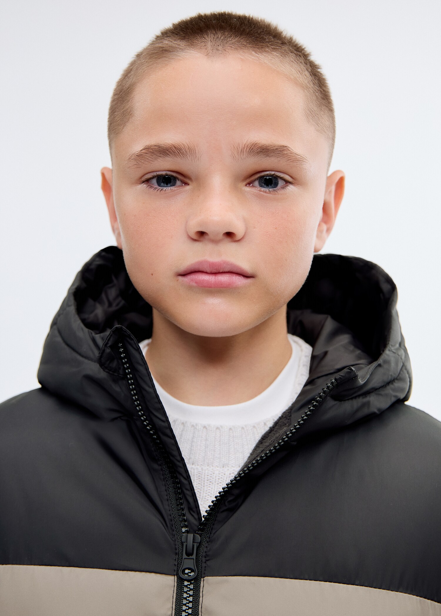 Bicolour quilted anorak - Details of the article 1