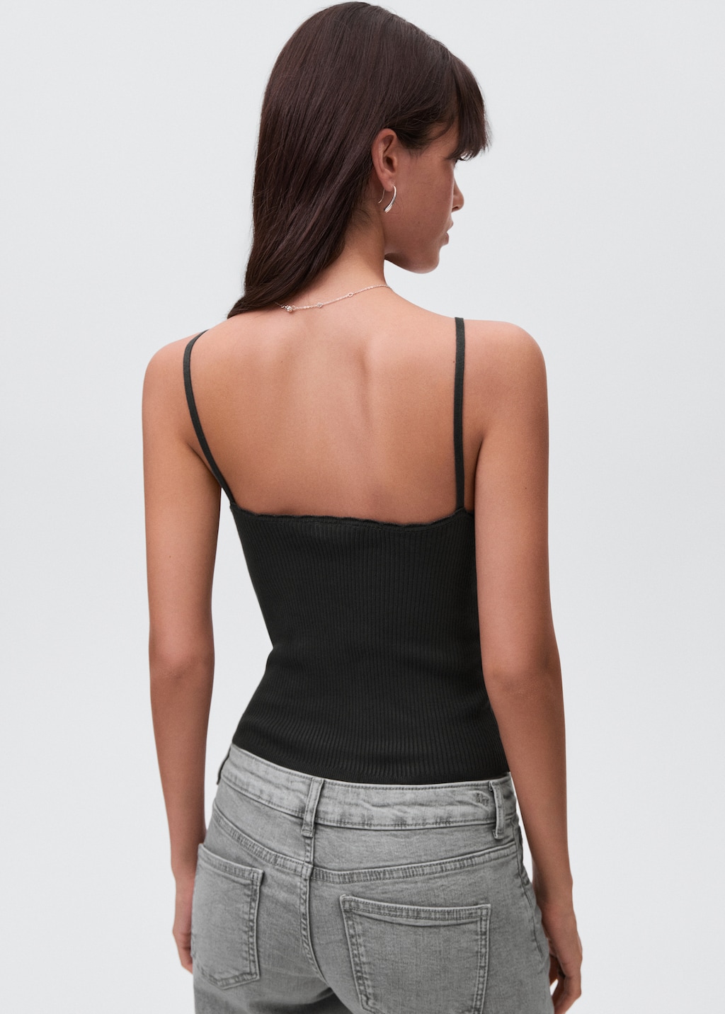 Knitted top with waves