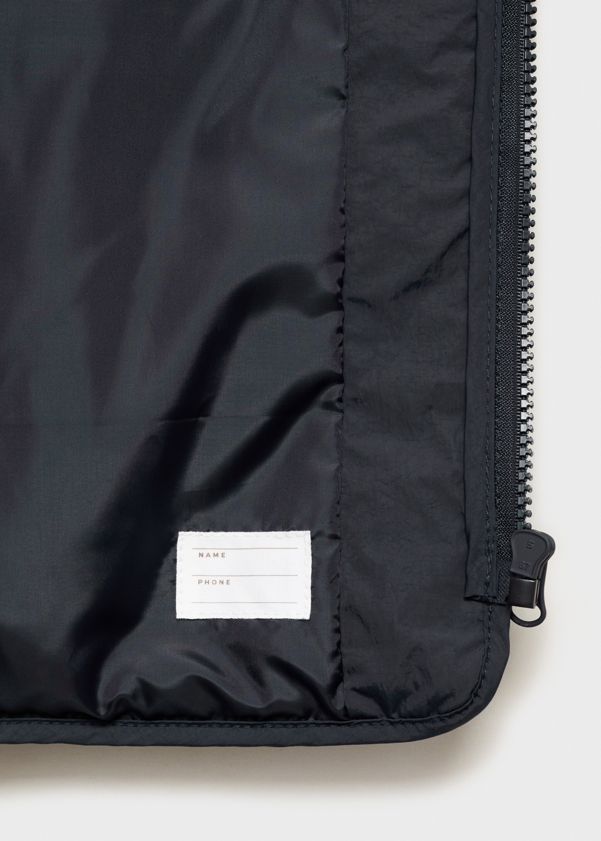 Hood quilted coat - Details of the article 0