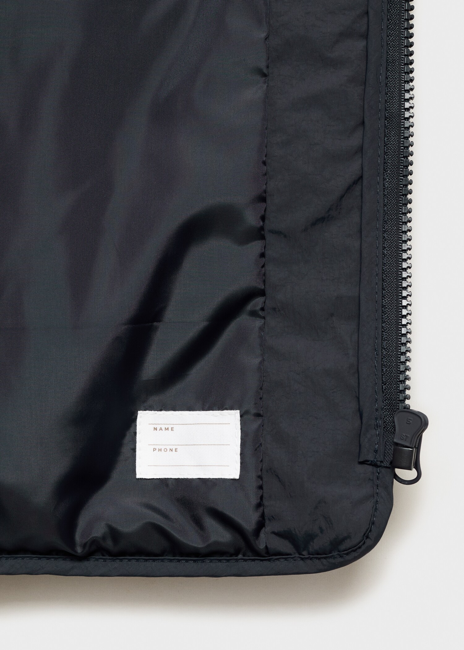 Hood quilted coat - Details of the article 0