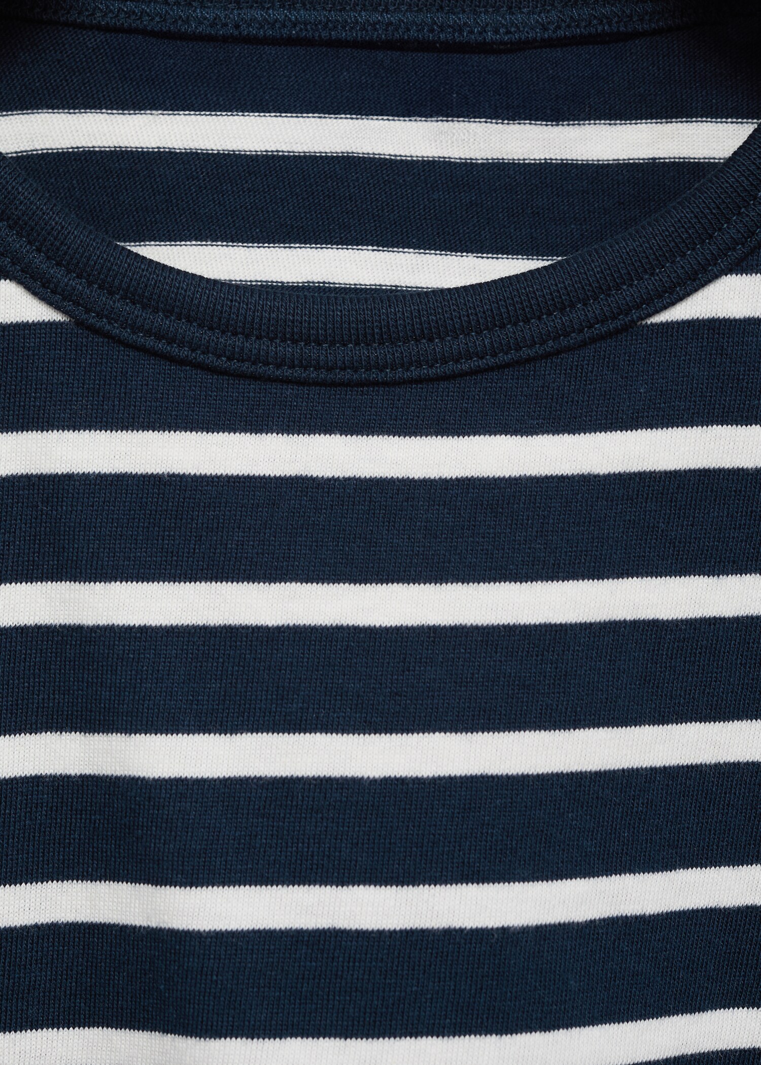 T-shirt cut-out à rayures - Détail de l'article 8