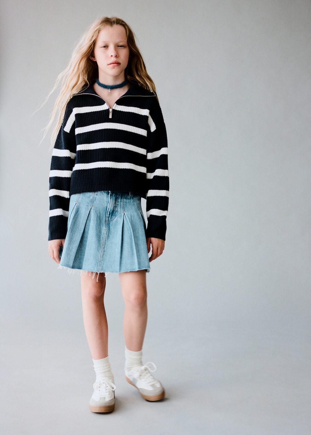 Pleated denim skirt