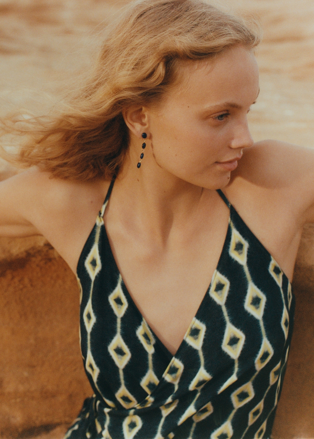 Halter-neck crossover top