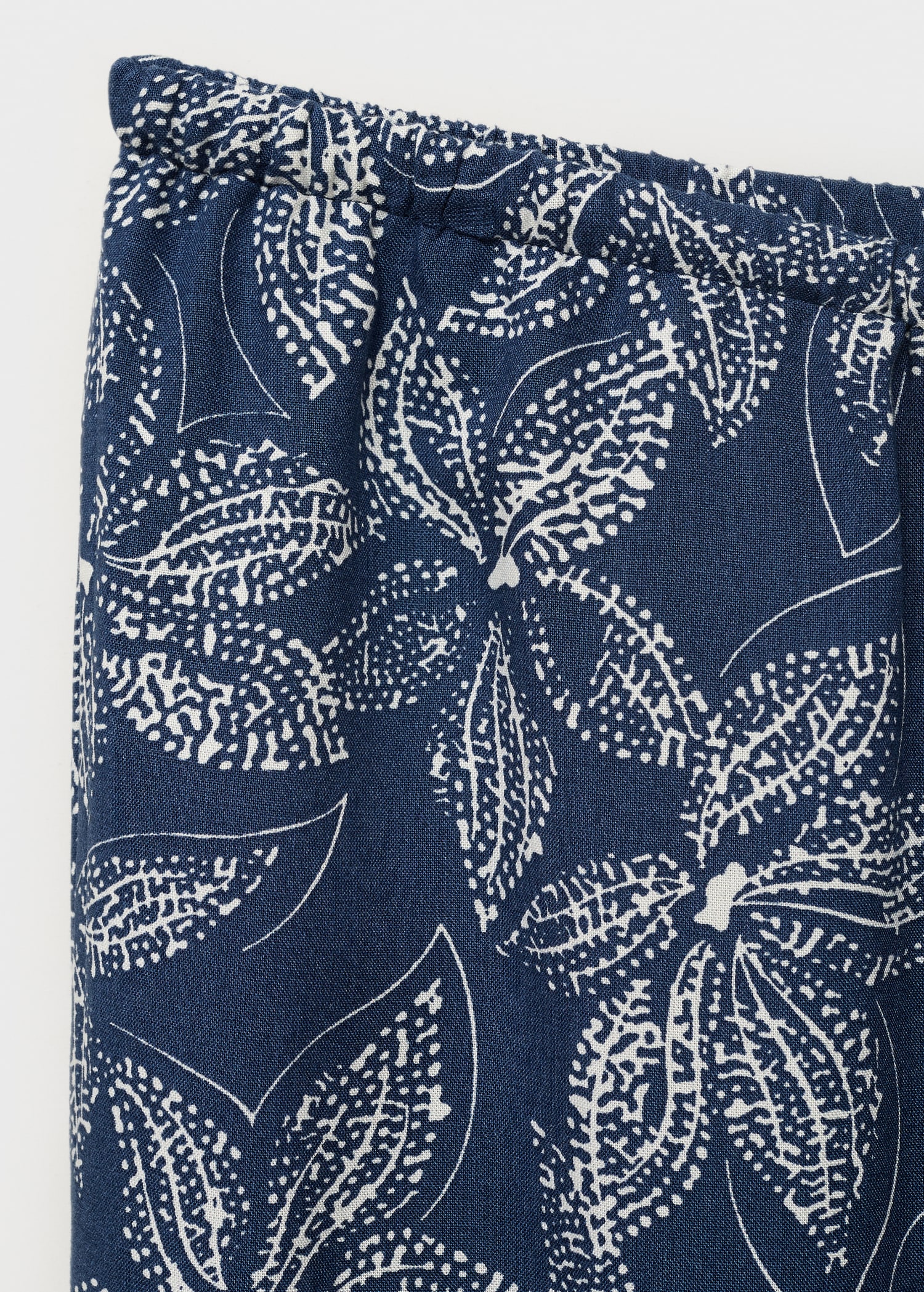 Pantalon en imprimé à fleurs - Détail de l'article 8