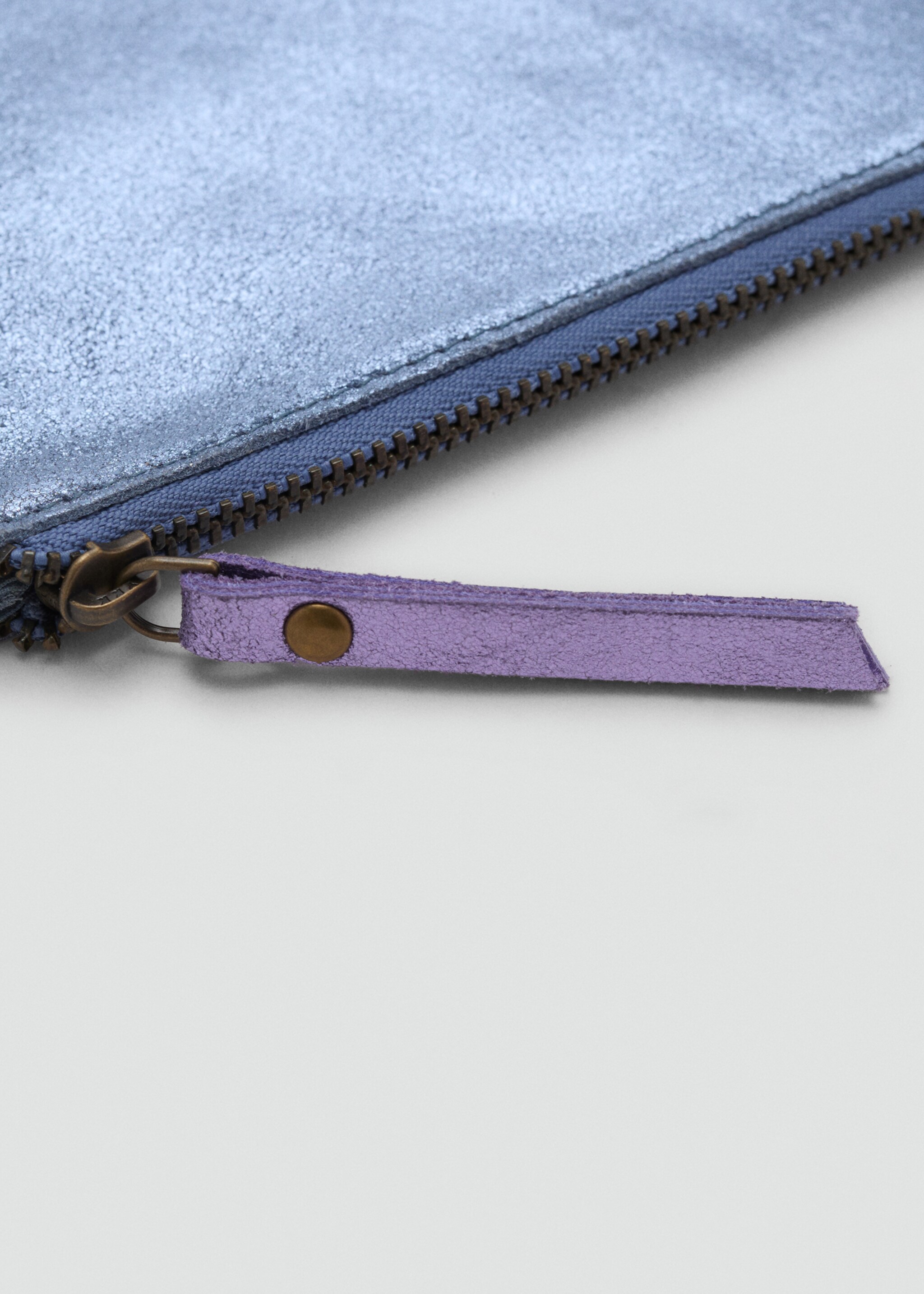 Porte-monnaie cuir métallisé - Détail de l'article 1, Bleu. Ref: 17093297-00.