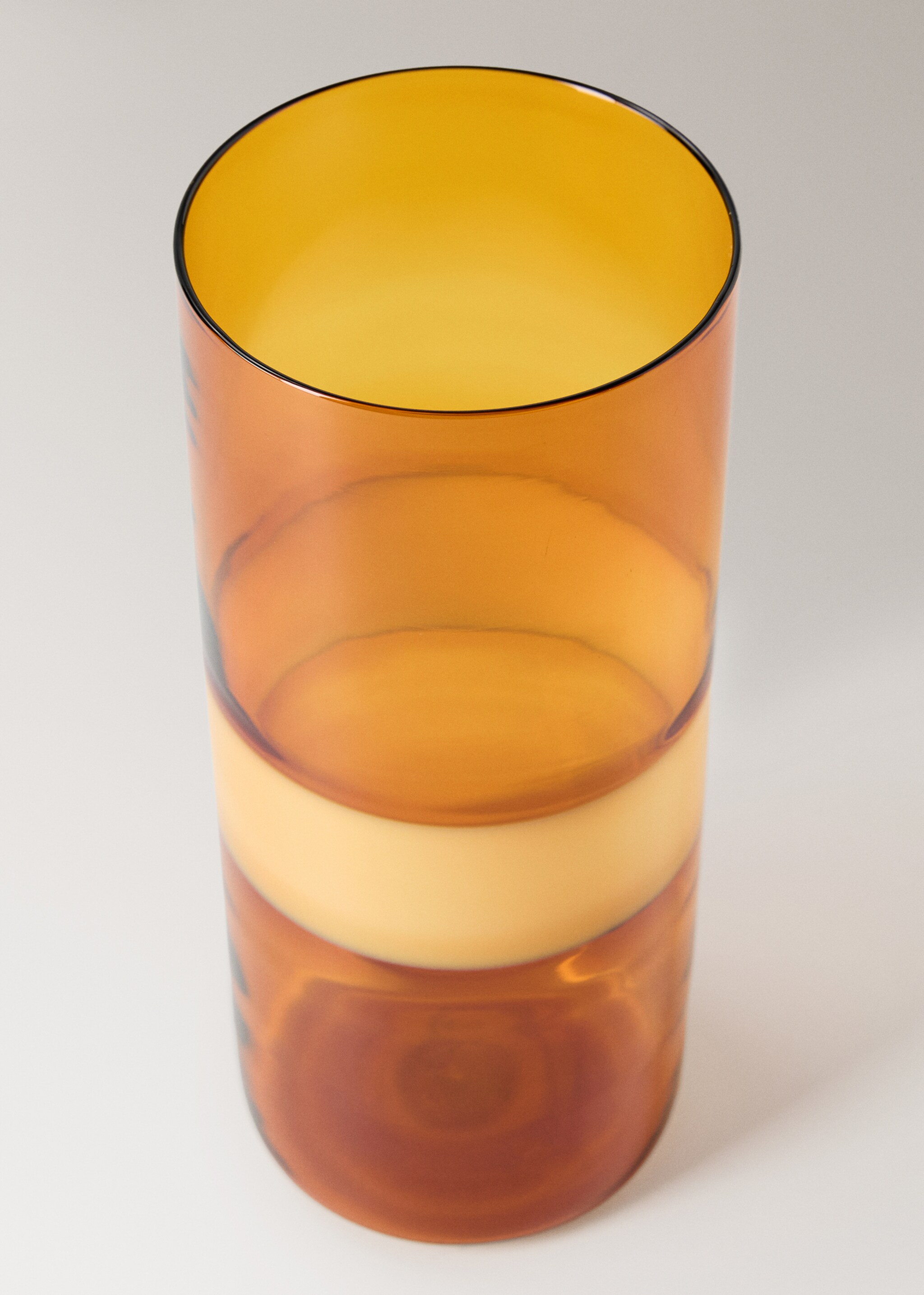 Borosilicate coloured glass vase - Details of the article 2, Ochre. Ref: 17093309-00.