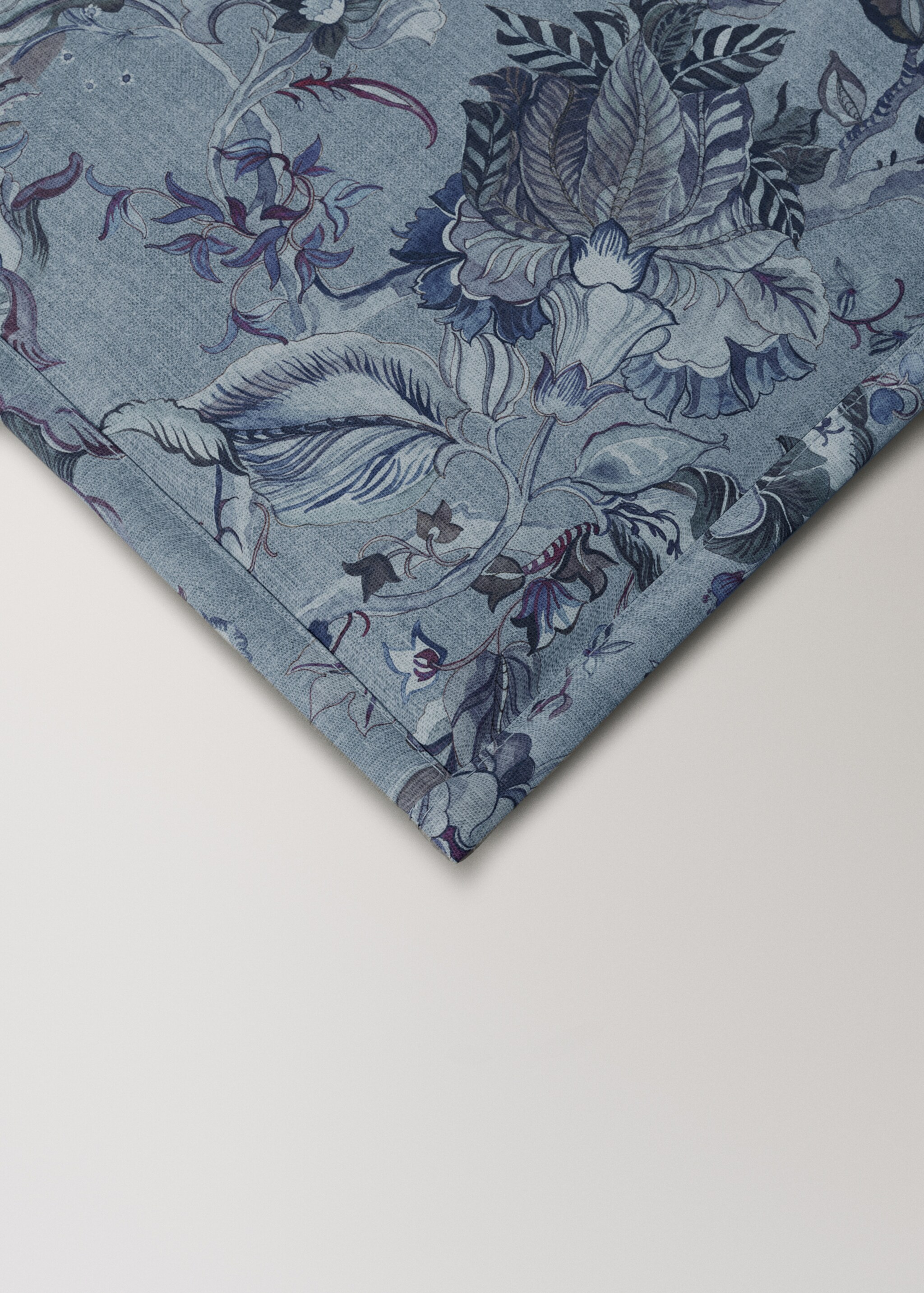 Printed cotton linen holder - Details of the article 1, Ink Blue. Ref: 17093322-00.