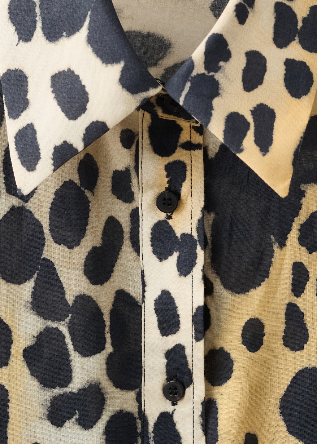 Leopard-print shirt with pocket