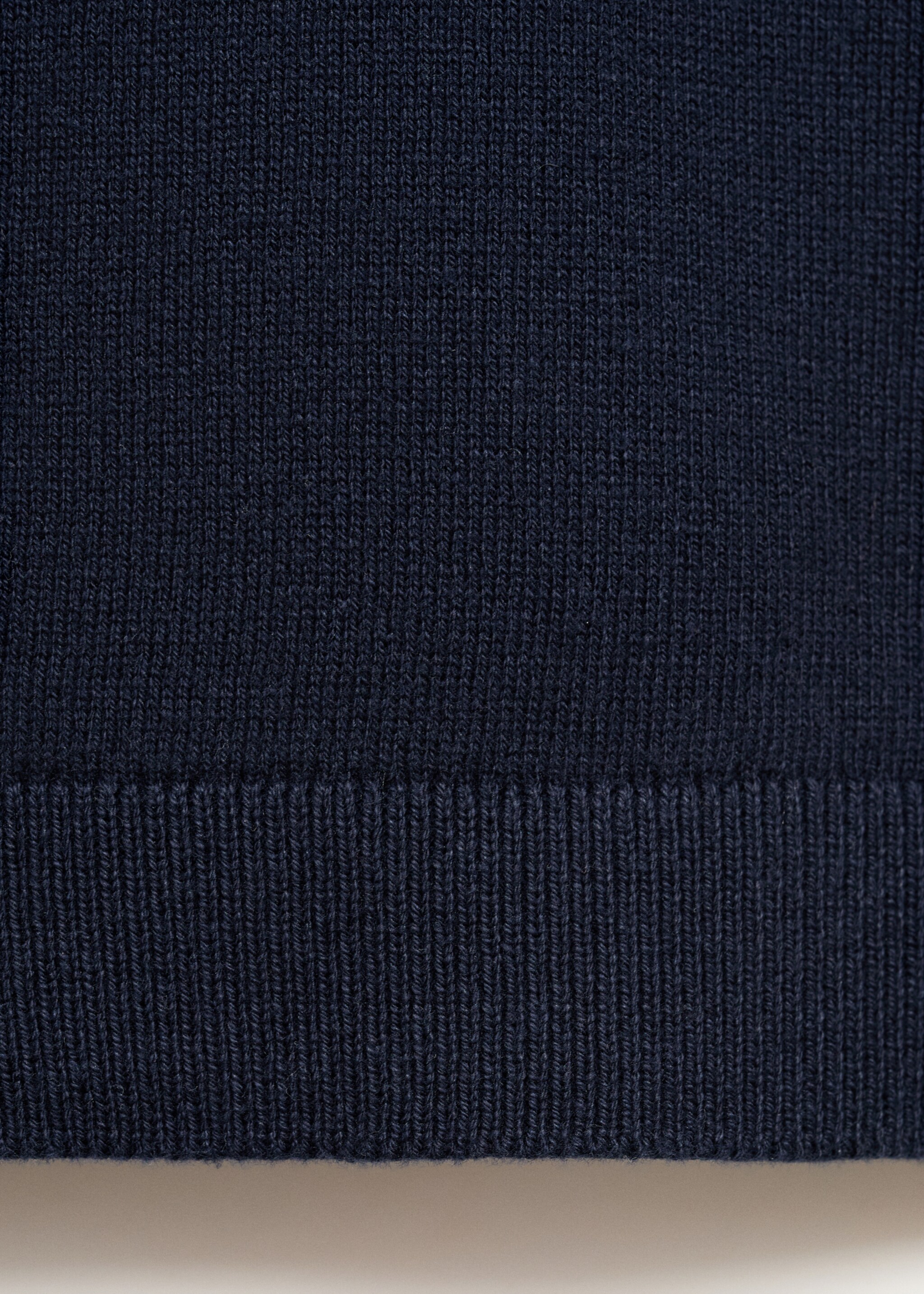 V-neck knitted vest - Details of the article 0, Navy. Ref: 17093791-00.