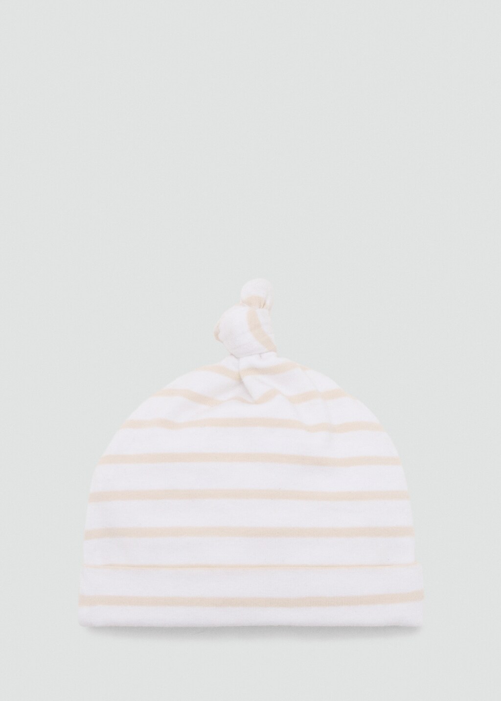 Hat with knot detail