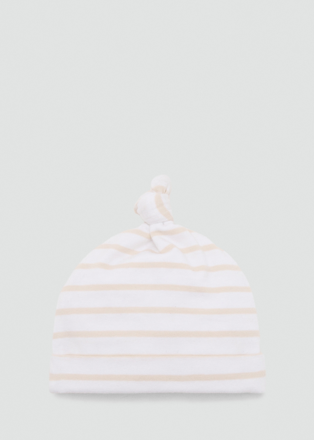 Hat with knot detail