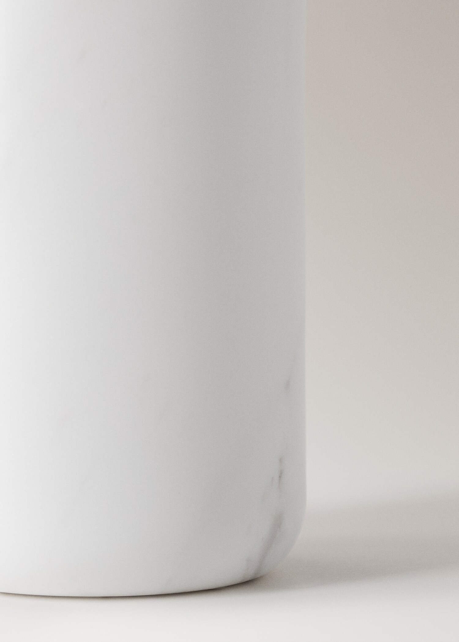 Glass marble plain bathroom - Details of the article 3