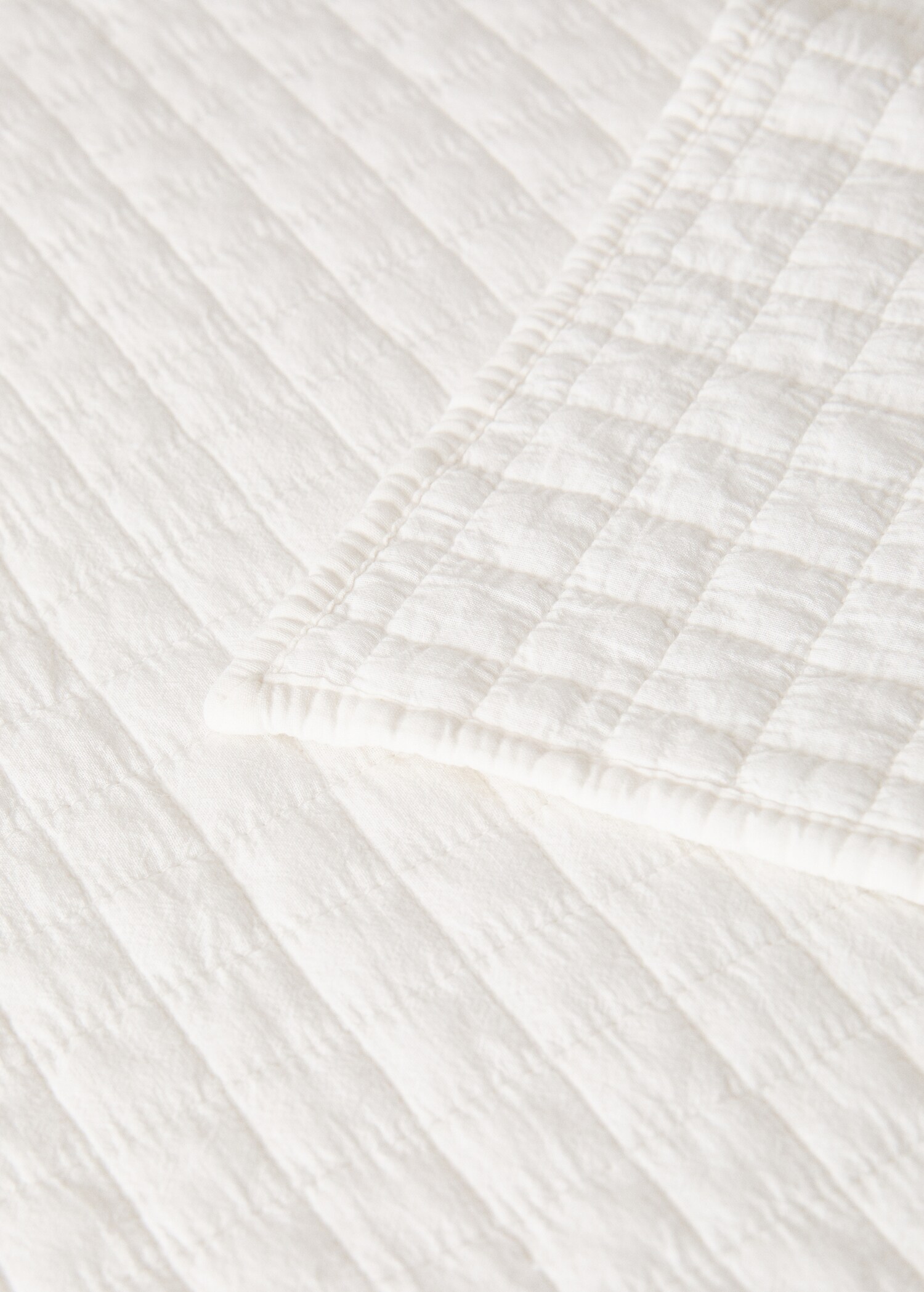 Cotton garment-dyed check bedspread for 150/160 cm bed - Details of the article 1