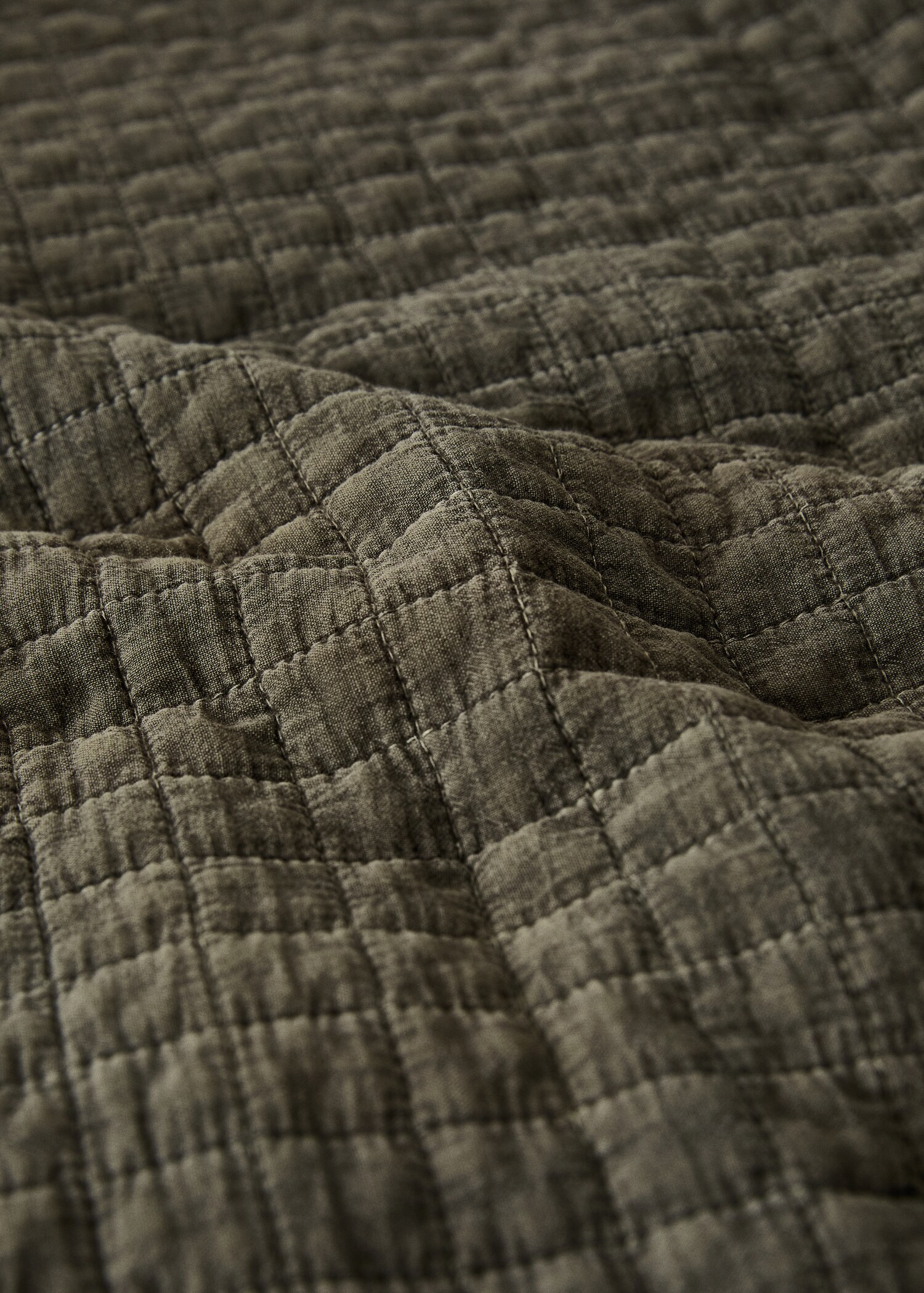 Cotton garment-dyed check bedspread for 150/160 cm bed - Details of the article 2